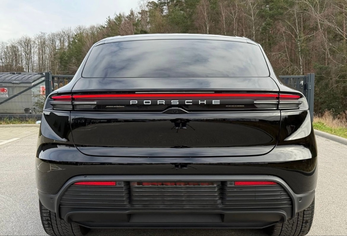 PORSCHE Macan 4 100kWh-image-3
