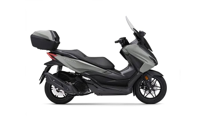 HONDA FORZA 125 Smart Top Box**Modell 2026**Neufahrzeug**Pearl Falcon Grey**Jetzt reservieren möglich