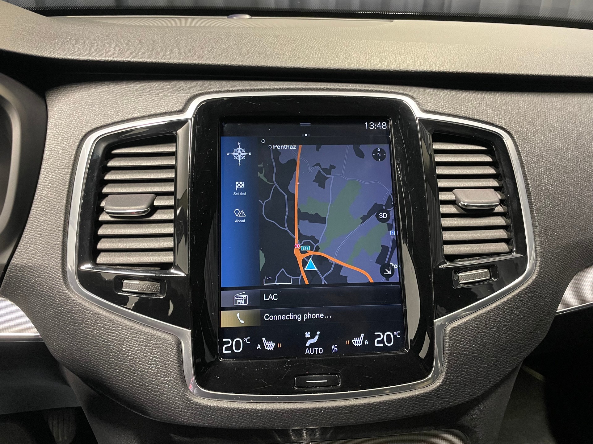 VOLVO XC90 D5 AWD R-Design Geartronic (46)-image-14