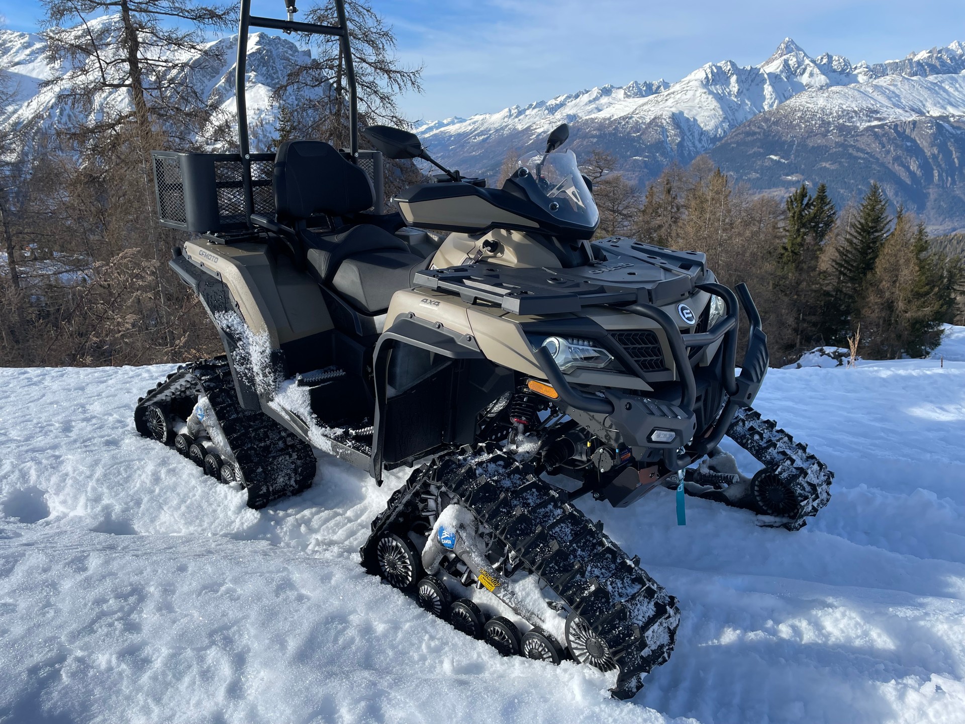 CF MOTO CFORCE 1000-showroom-element-1