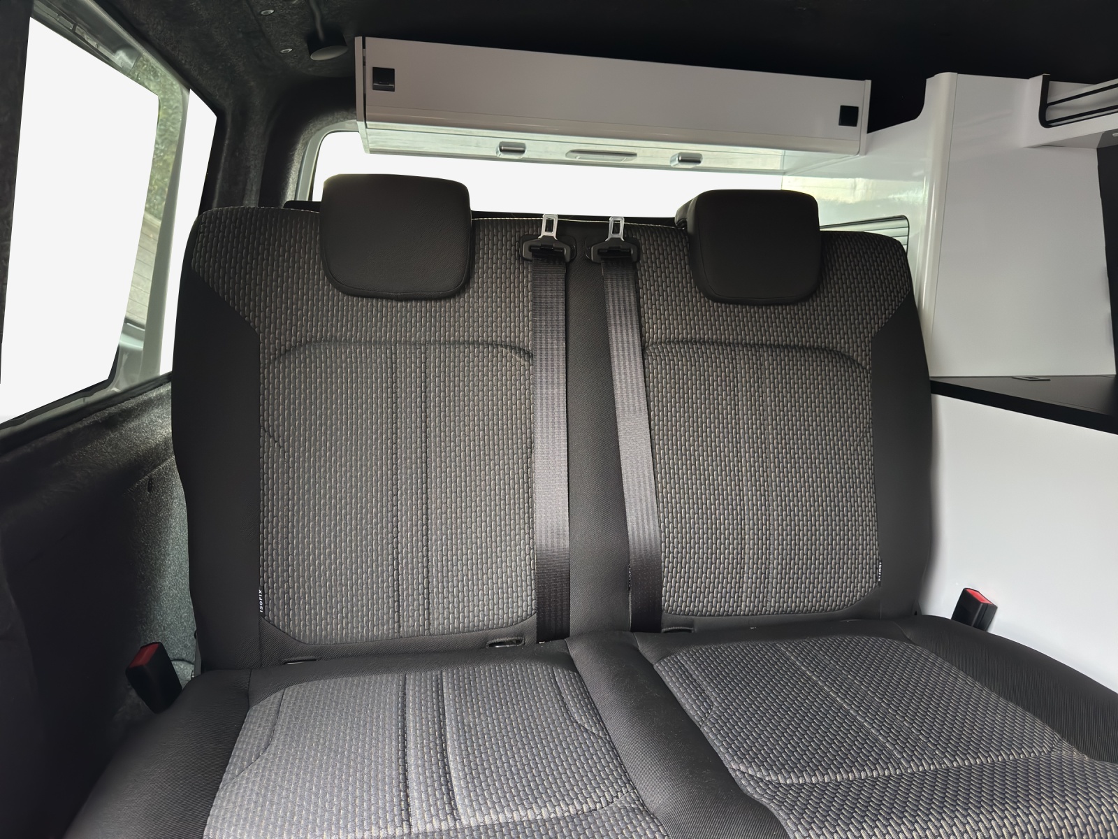 VW T6.1 2.0 TDI DSG-image-11
