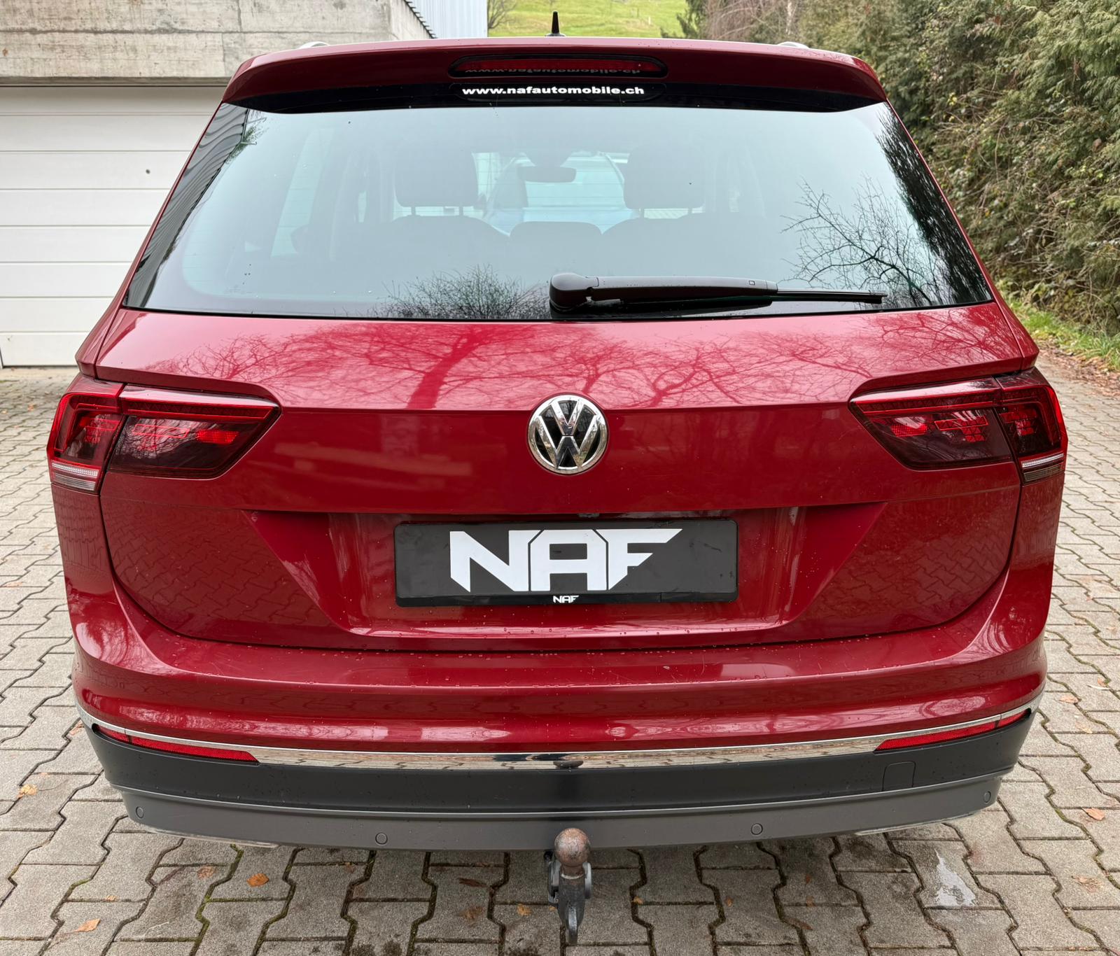 VW Tiguan 2.0TSI Off-Road Highline 4Motion DSG-image-4