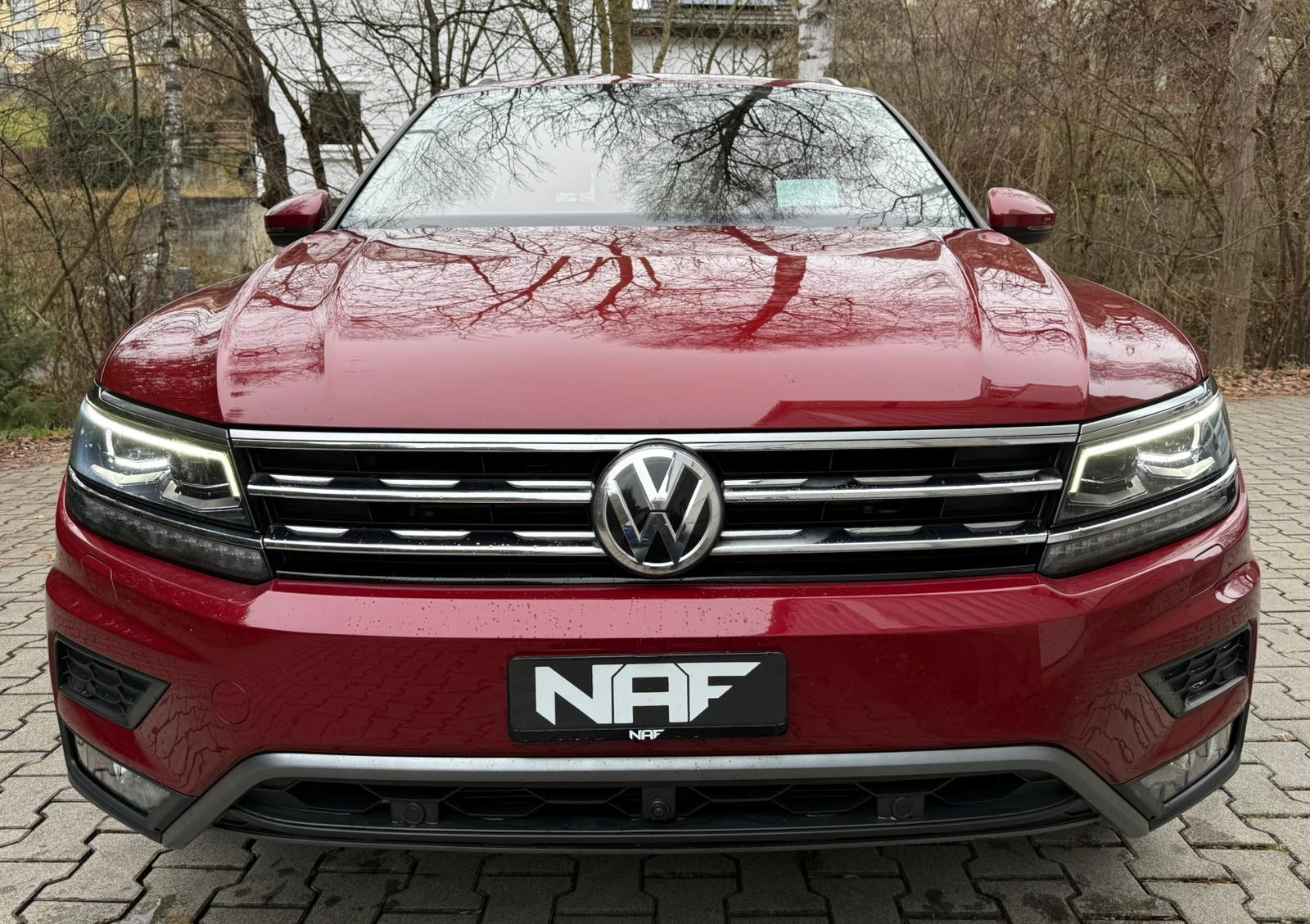 VW Tiguan 2.0TSI Off-Road Highline 4Motion DSG-image-8