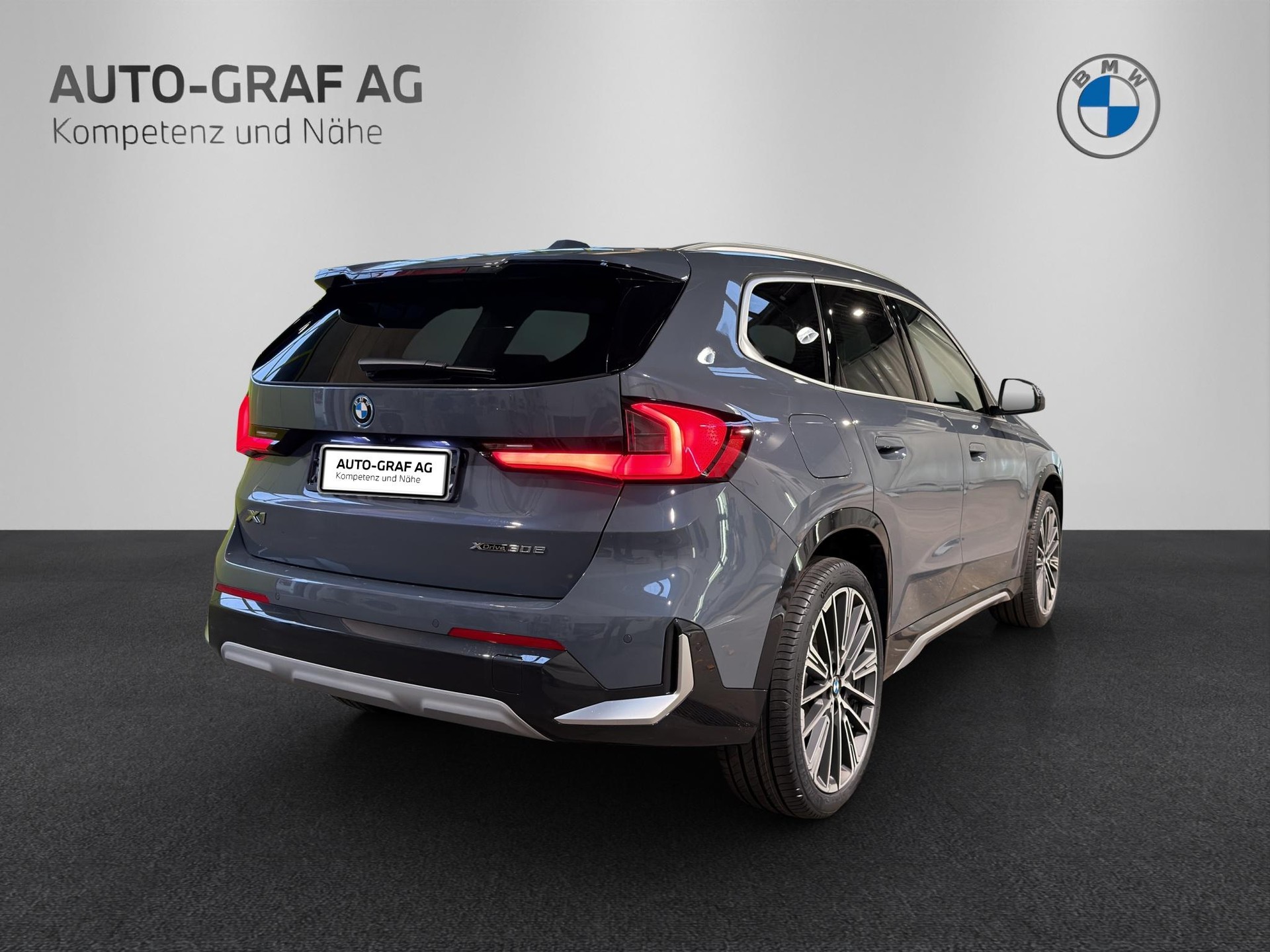 BMW X1 30e xDrive xLine-image-4