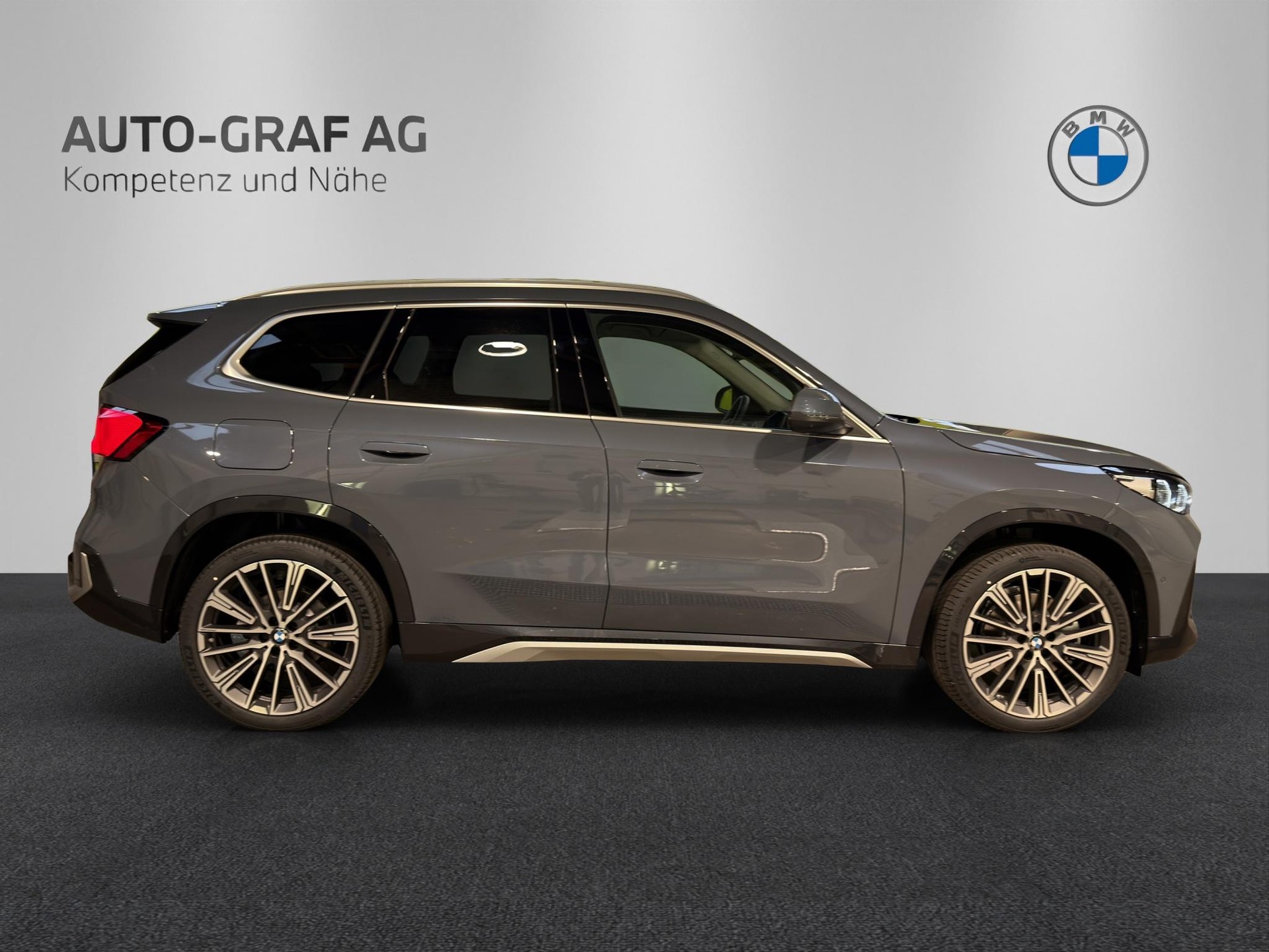 BMW X1 30e xDrive xLine-image-5