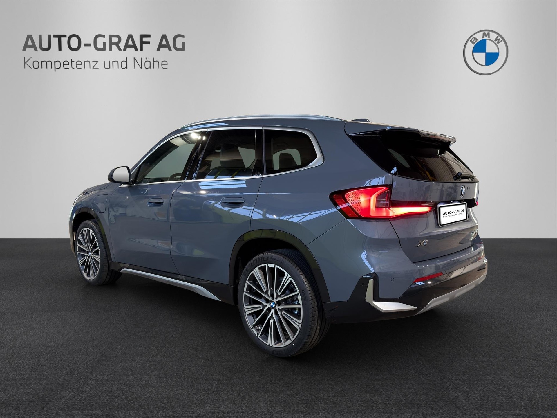 BMW X1 30e xDrive xLine-image-2