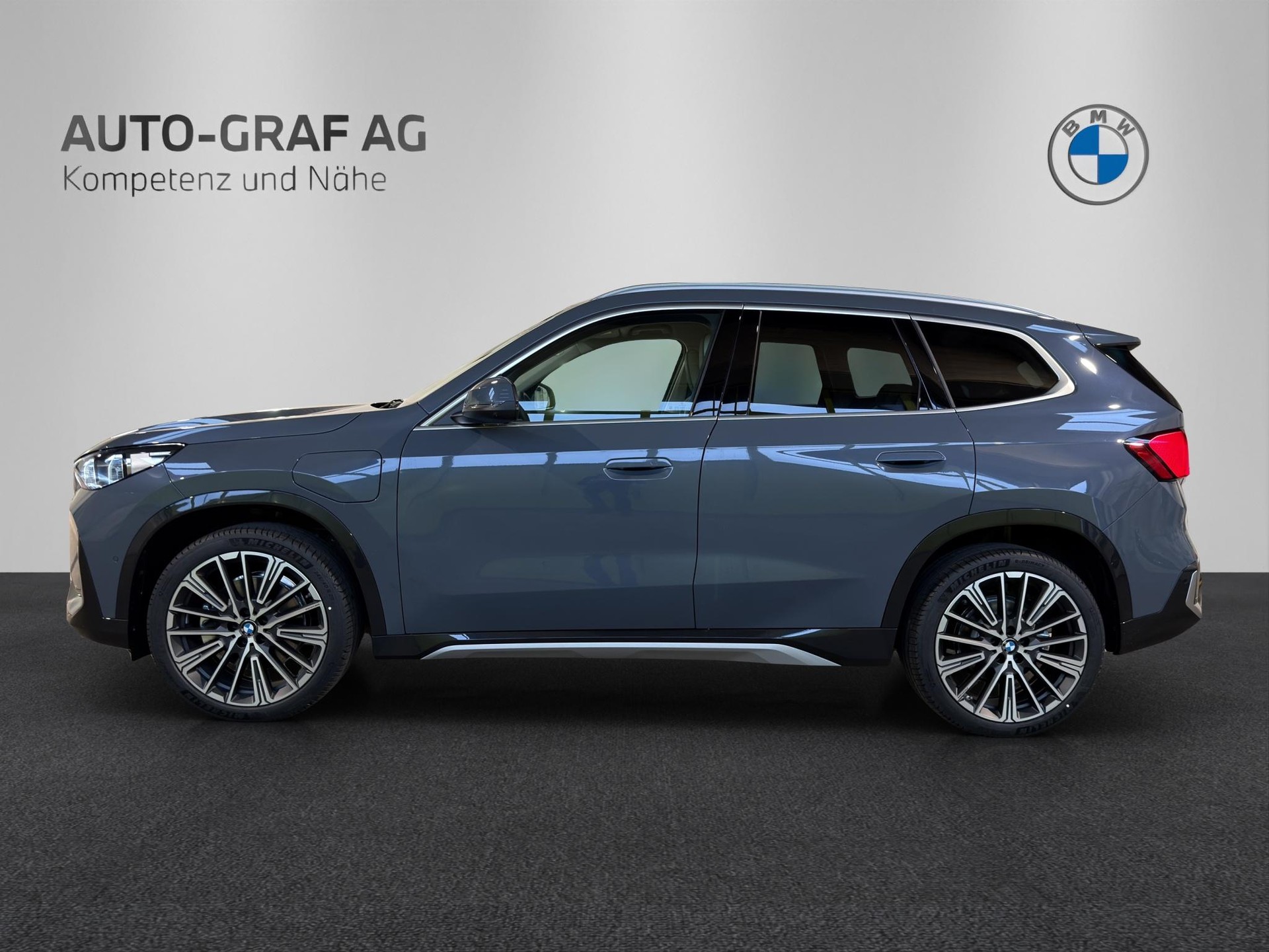 BMW X1 30e xDrive xLine-image-1
