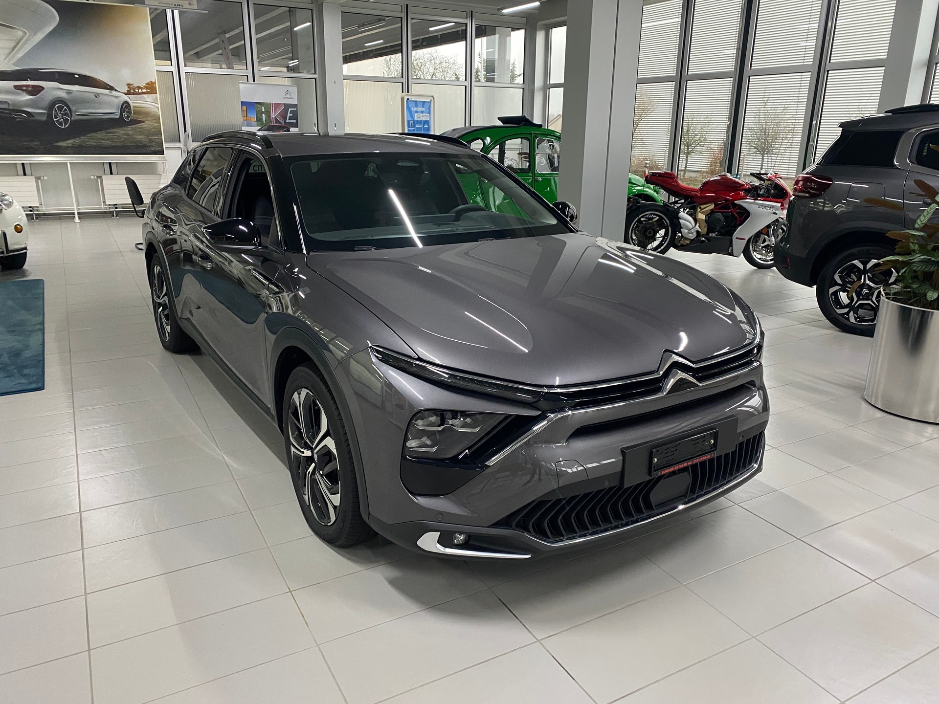 CITROEN C5 X 1.6i PHEV Shine e-EAT8