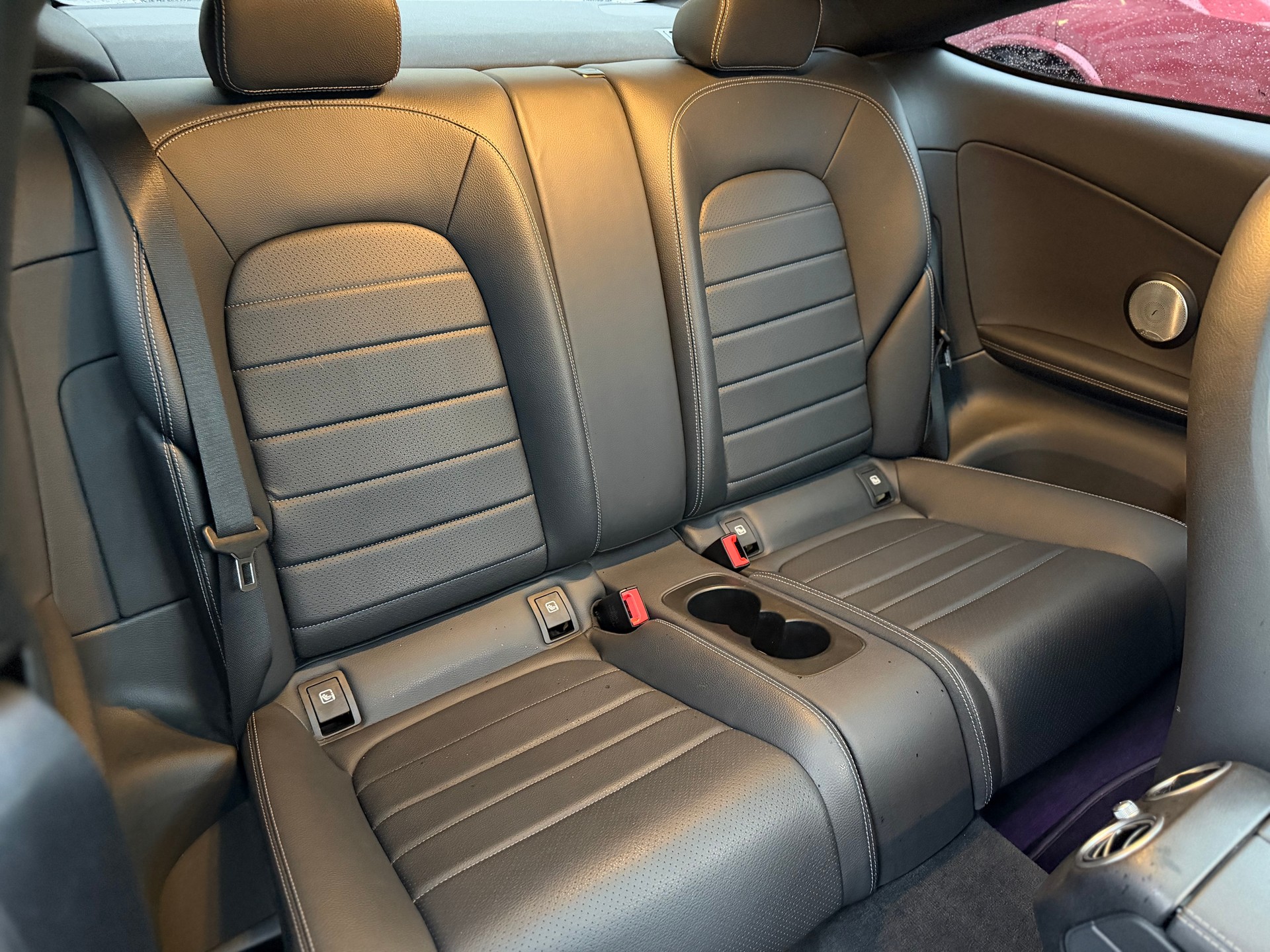 MERCEDES-BENZ C 200 Coupé 4Matic AMG Line 9G-Tronic-image-12