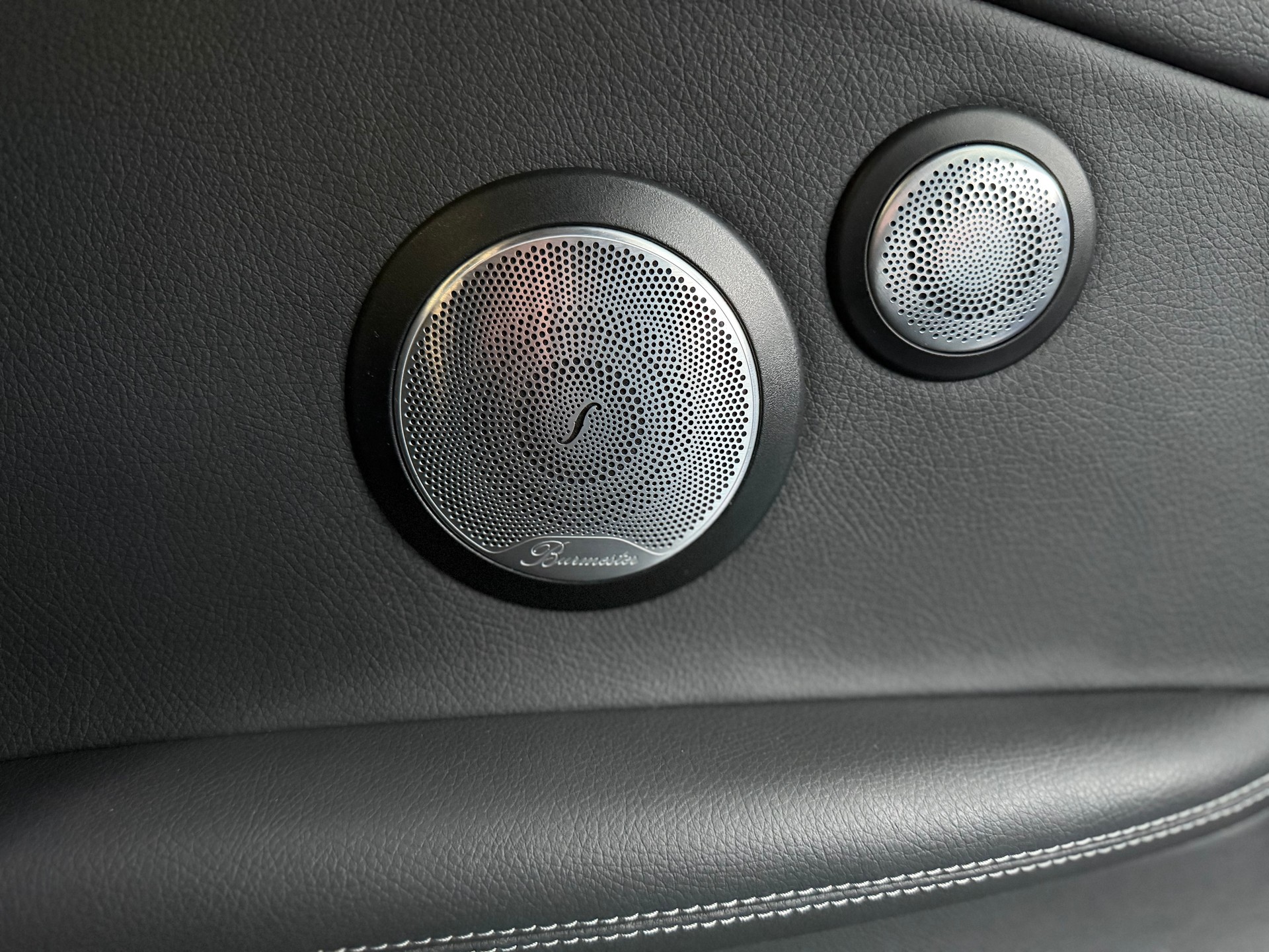 MERCEDES-BENZ C 200 Coupé 4Matic AMG Line 9G-Tronic-image-26