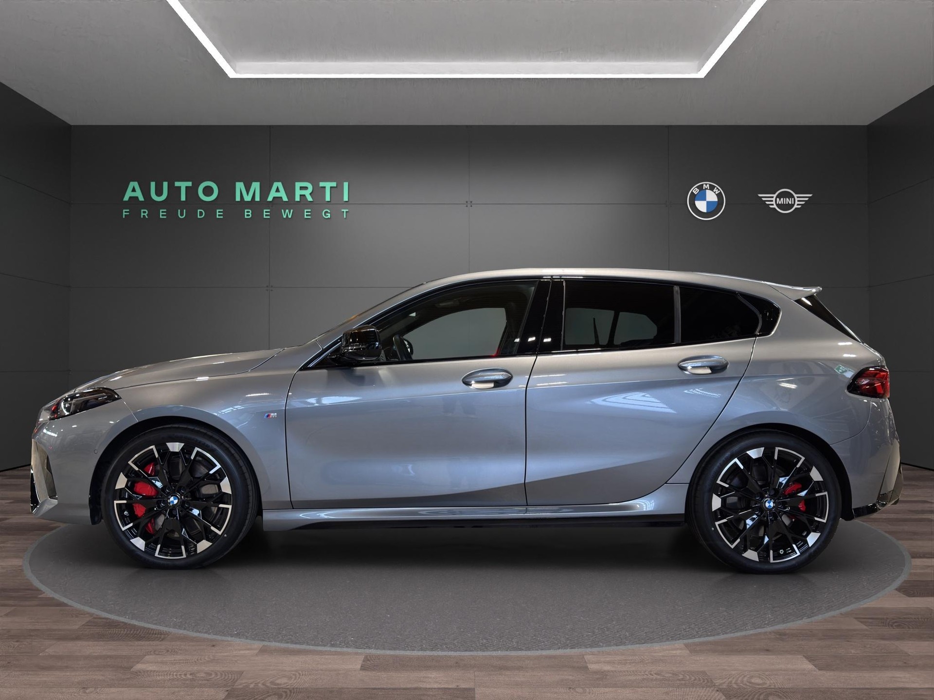 BMW M135i xDrive M Sport-image-1