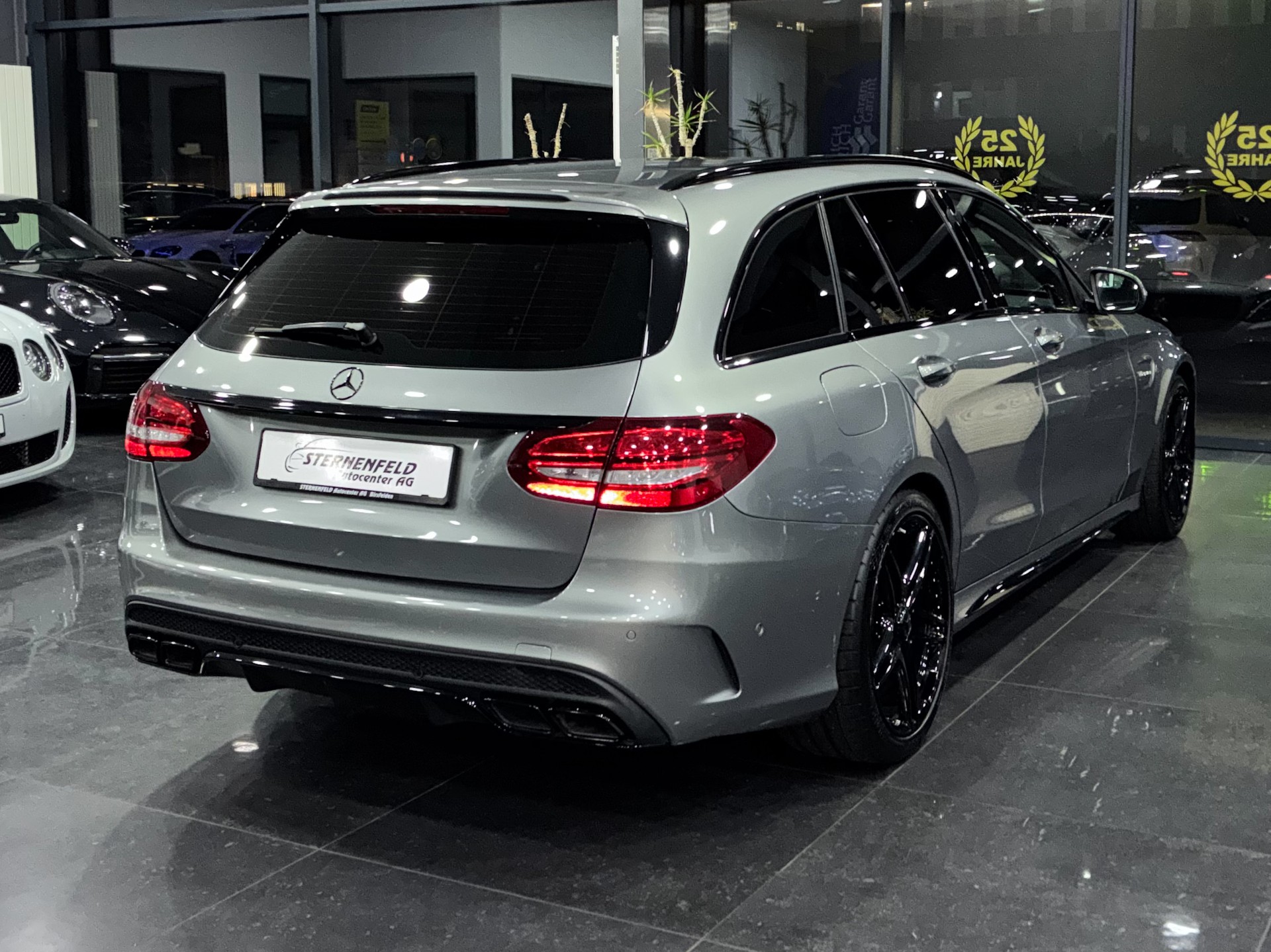 MERCEDES-BENZ C 63 S AMG Speedshift-image-6
