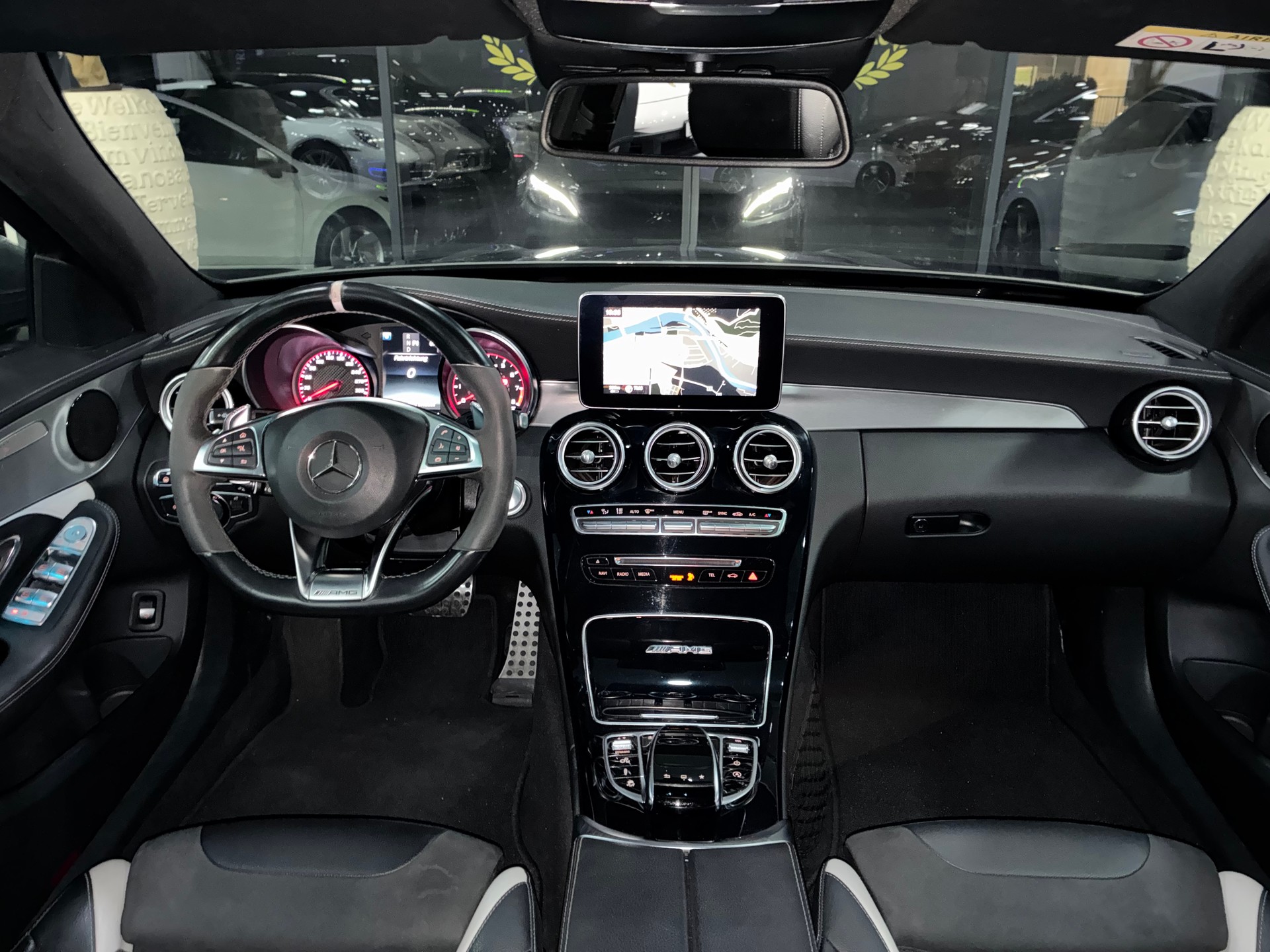 MERCEDES-BENZ C 63 S AMG Speedshift-image-7