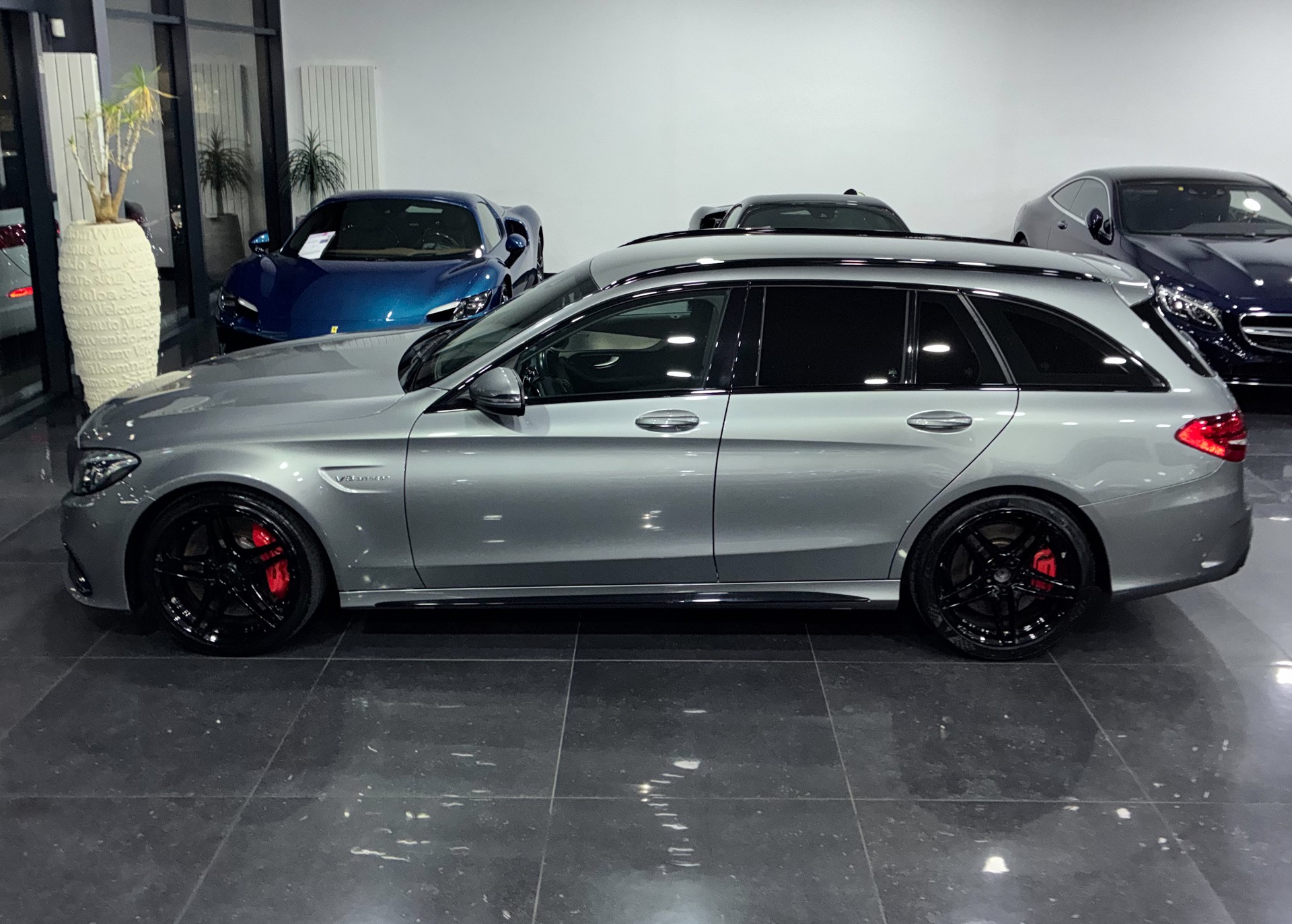 MERCEDES-BENZ C 63 S AMG Speedshift-image-3