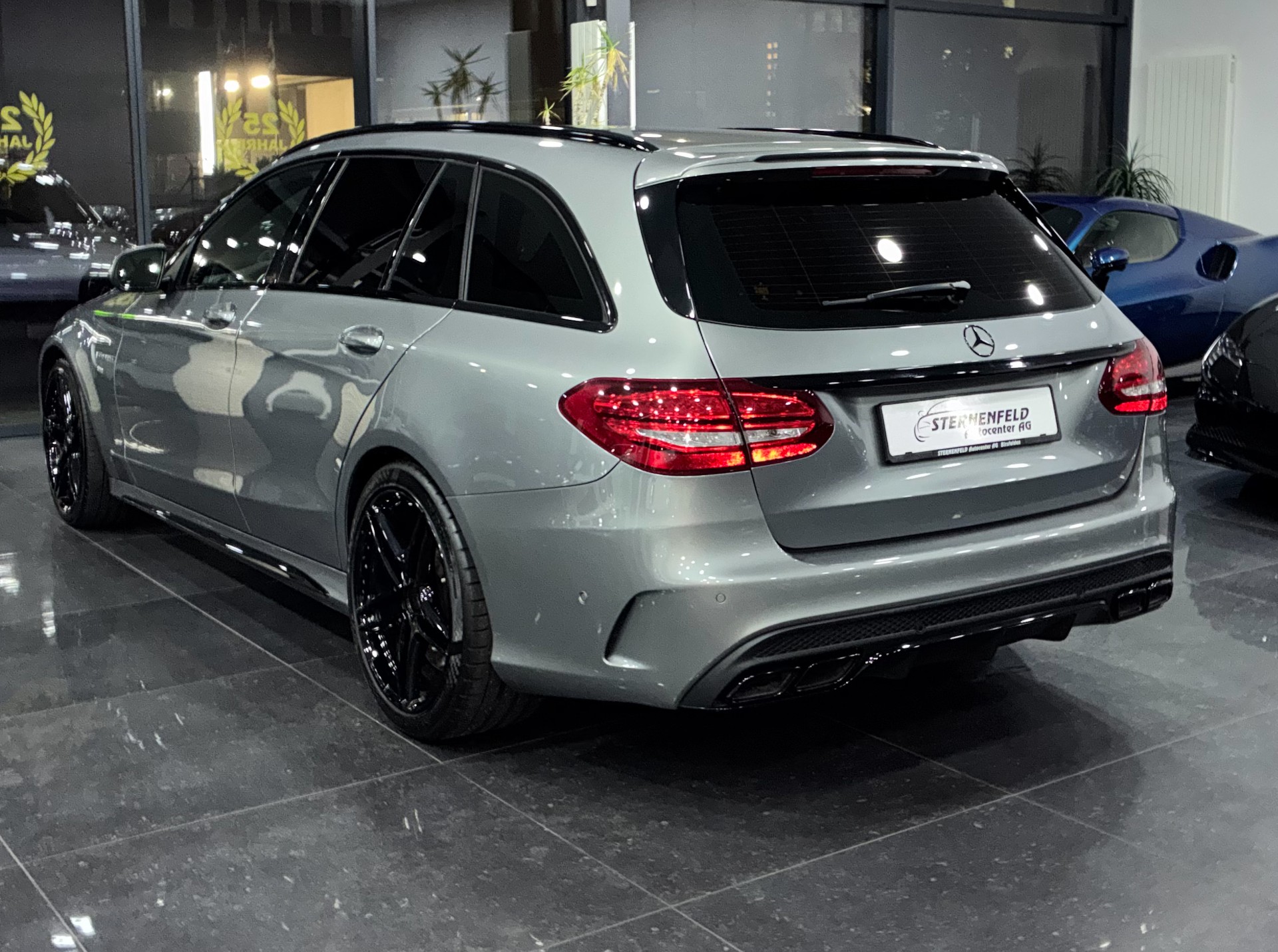 MERCEDES-BENZ C 63 S AMG Speedshift-image-4