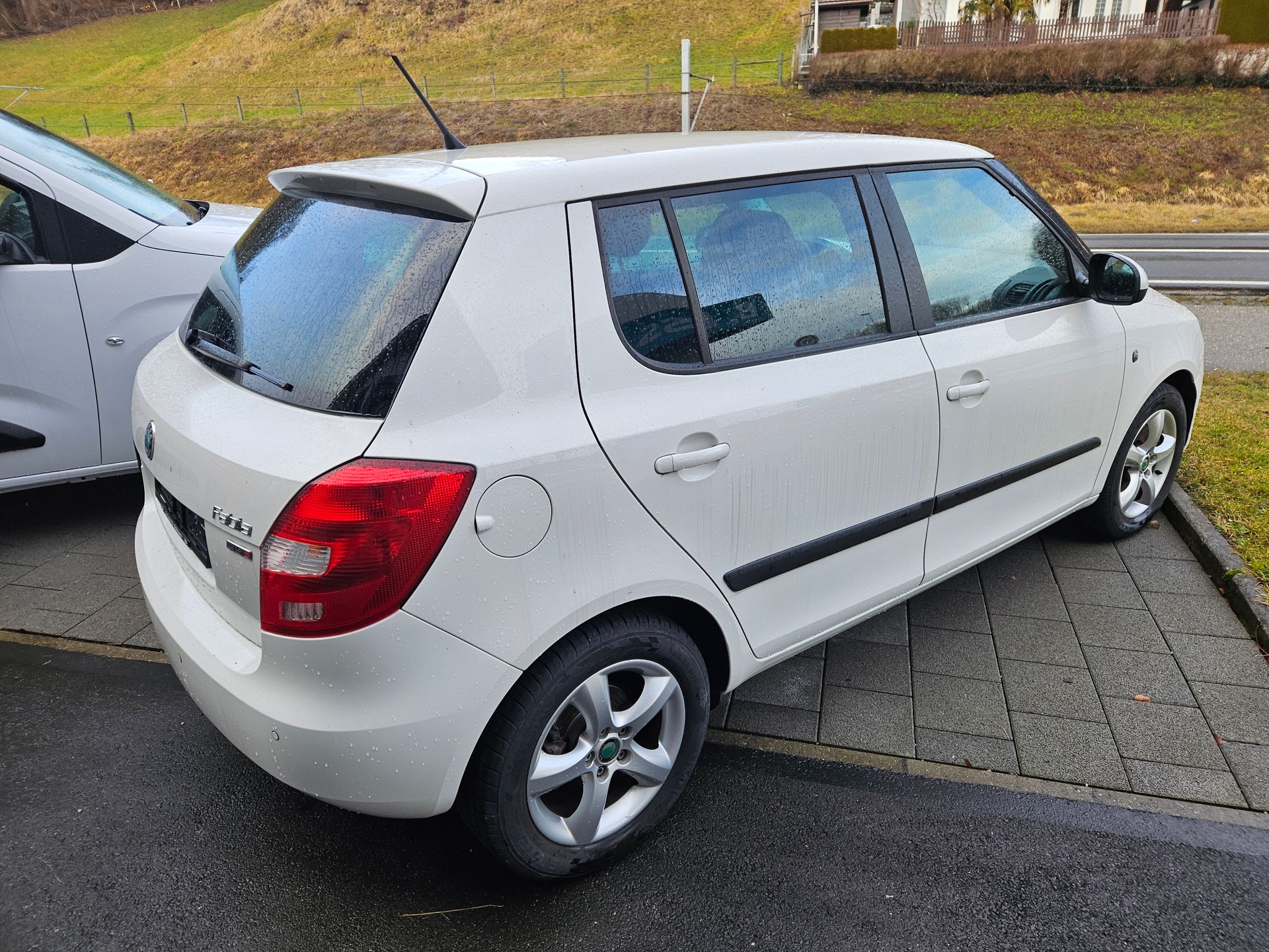 SKODA Fabia 1.2 TSI Ambition-image-2