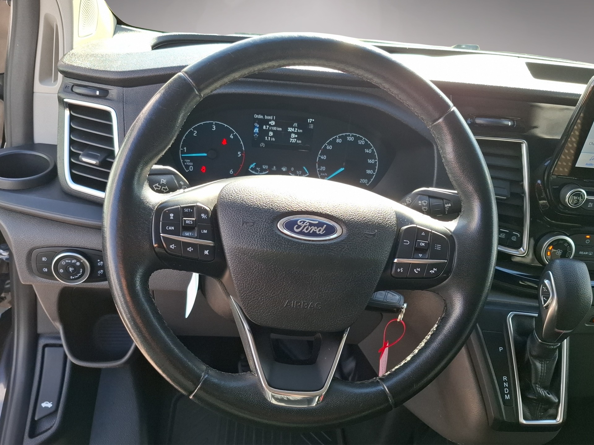 FORD Transit Custom 320 L1H1 Sport A-image-4