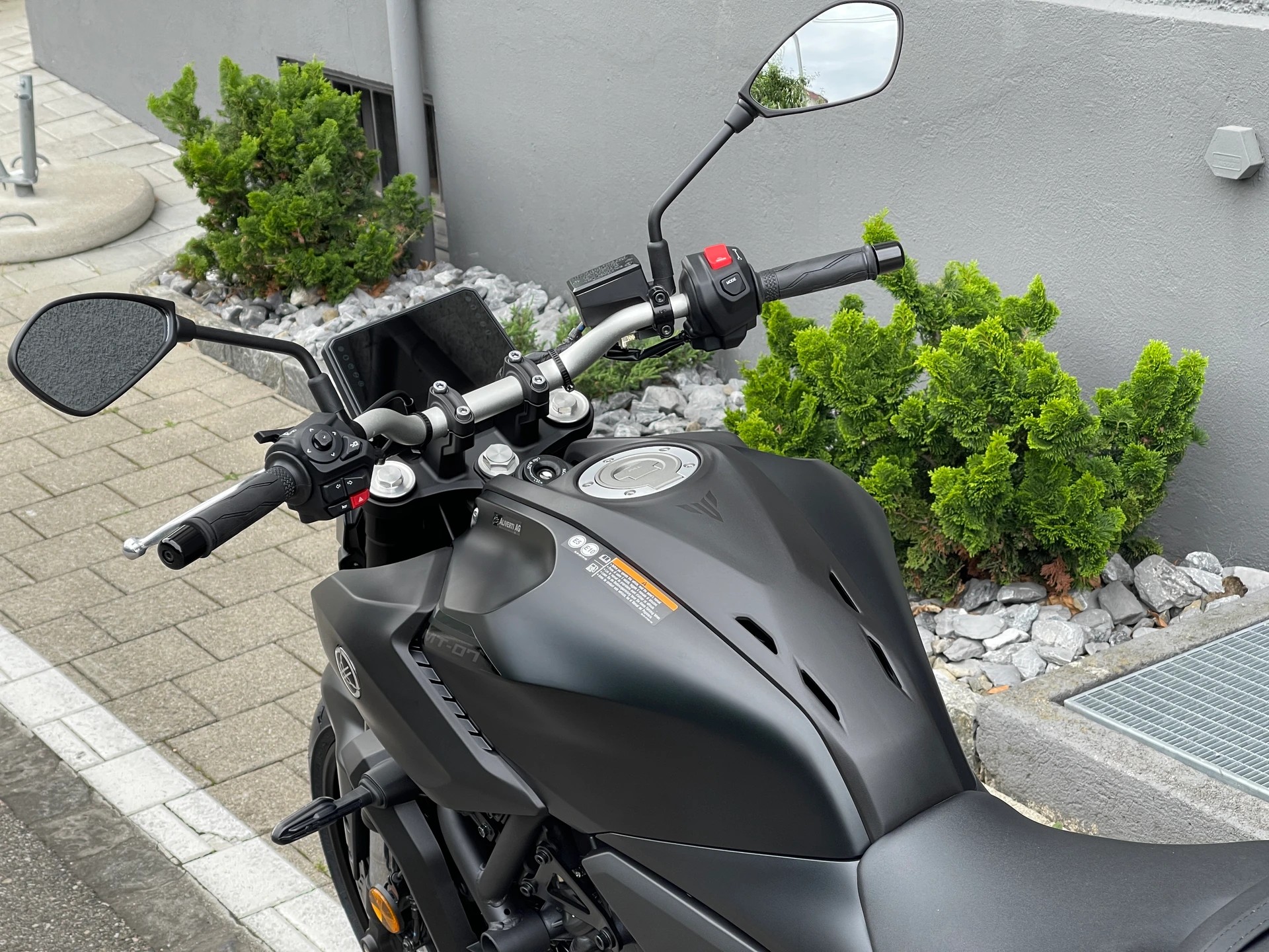 YAMAHA MT-07 (35KW)-showroom-element-3