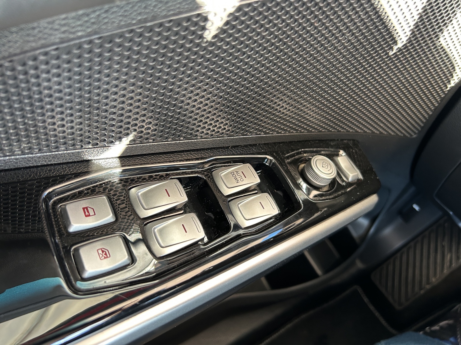 KGM-SsangYong Tivoli 1.6 e-XGi Cityscape 2WD-image-14