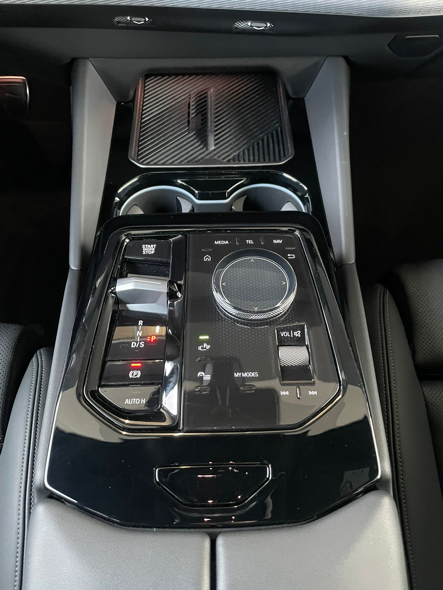 BMW 520d xDrive Touring-image-11