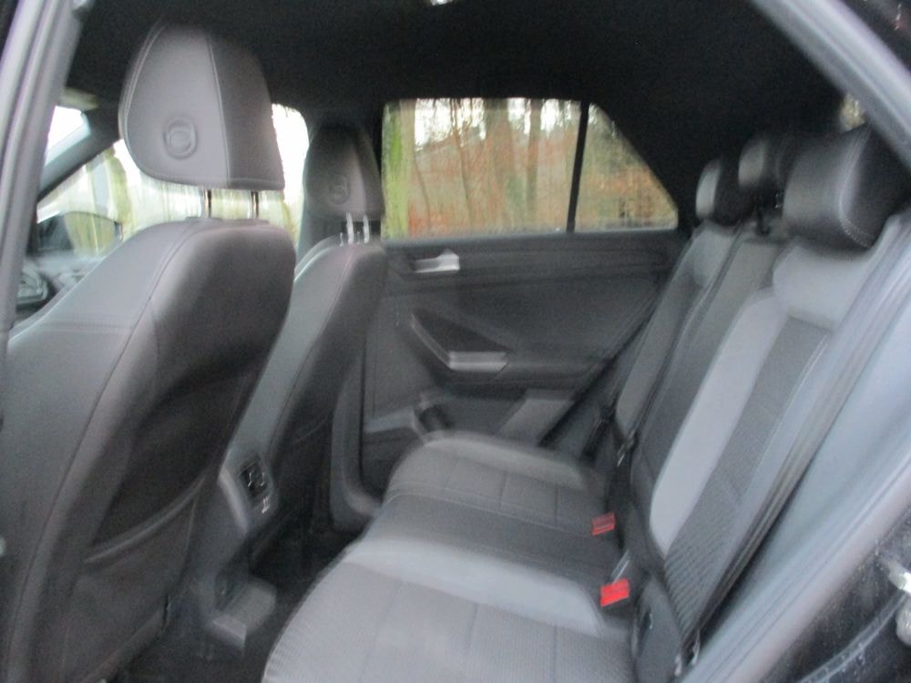 VW T-Roc 1.5 TSI EVO Sport DSG-image-9