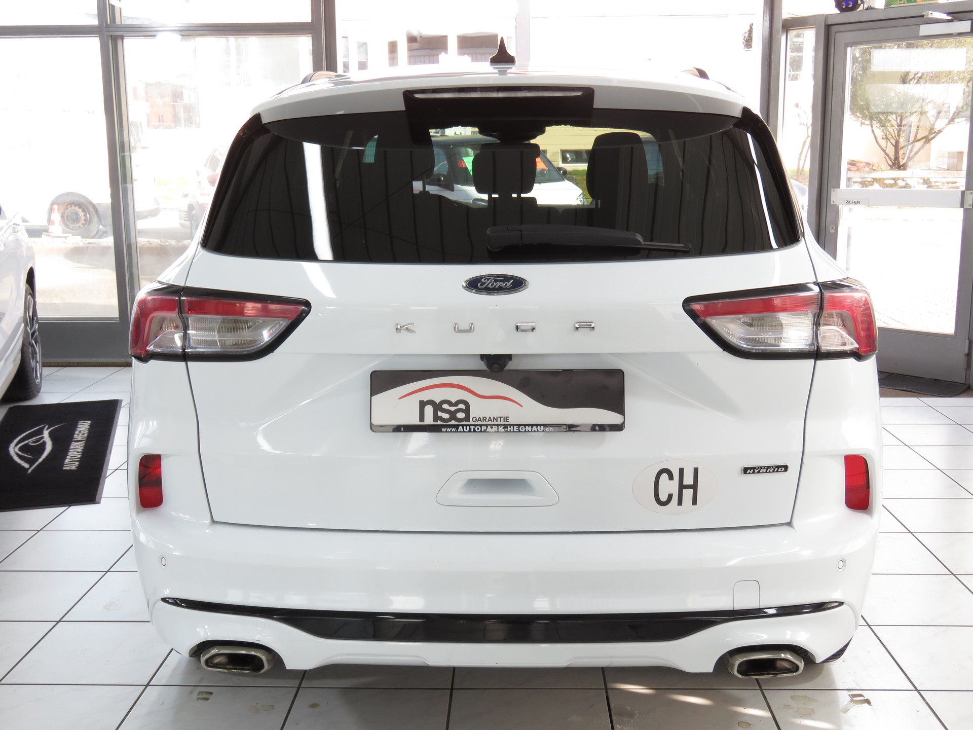 FORD Kuga 2.5 PHEV ST-Line 2WD-image-4