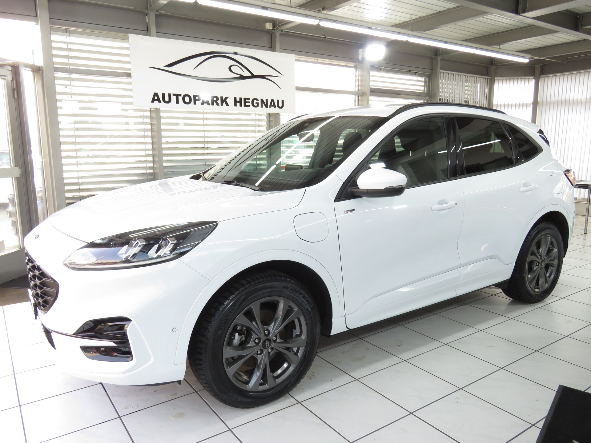 FORD Kuga 2.5 PHEV ST-Line 2WD-image-0