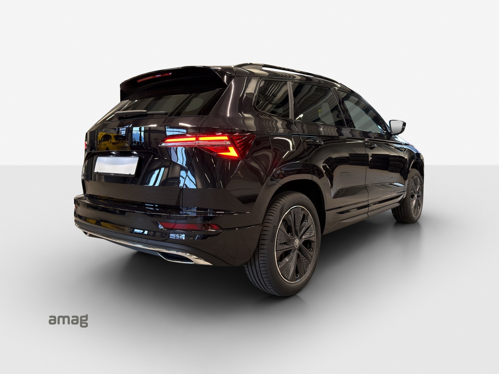 SKODA Karoq 2.0 TSI SportLine 4x4 DSG-image-4