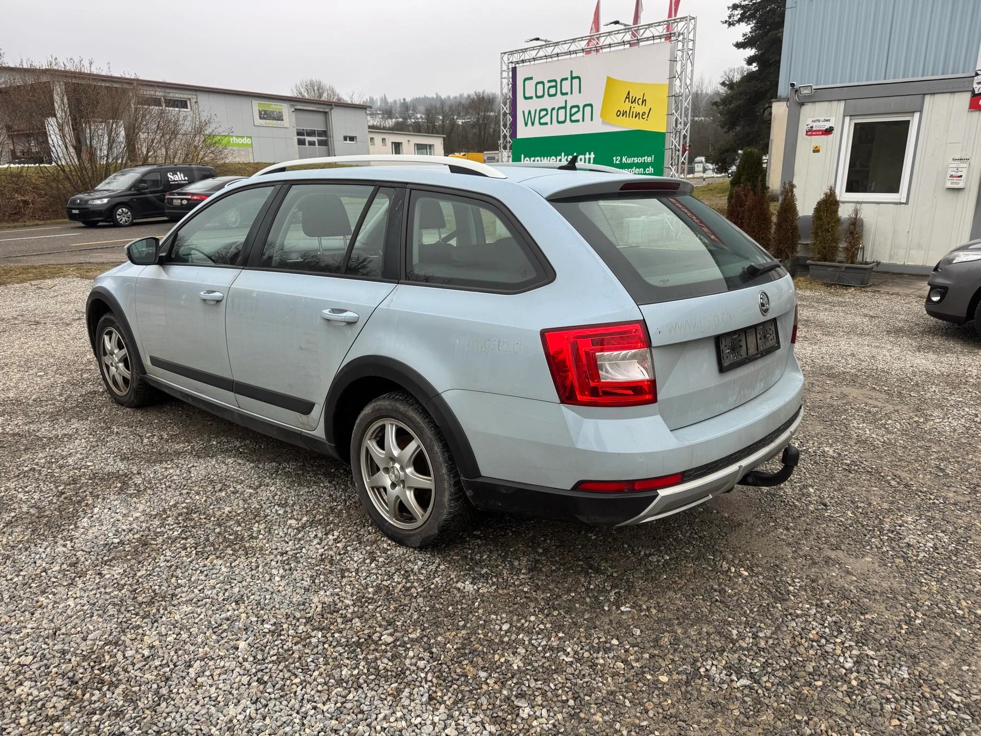 SKODA Octavia Combi 2.0 TDI Scout 4x4 DSG-image-5
