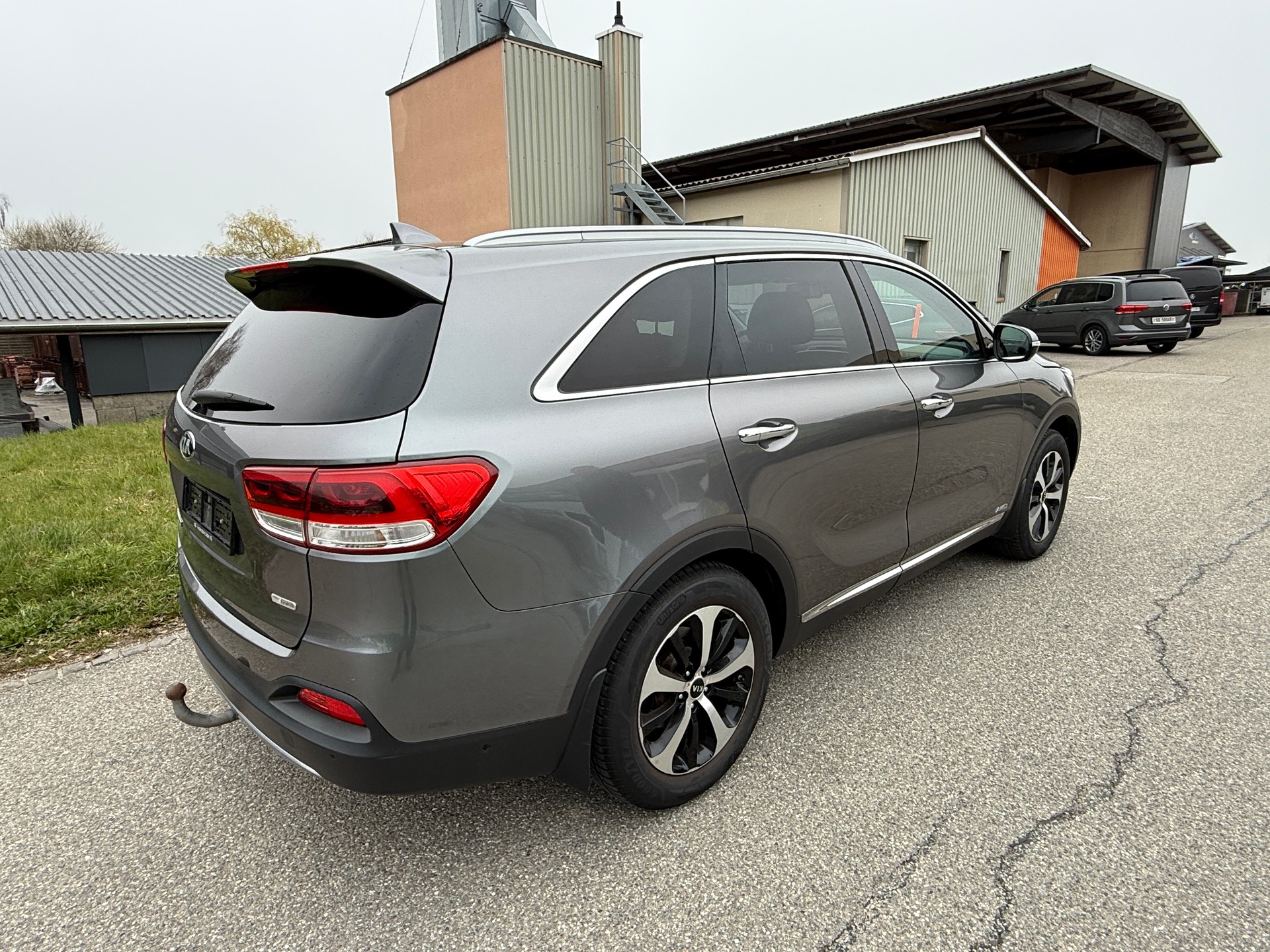 KIA Sorento 2.2 CRDI Style 5P. Automatic-image-3