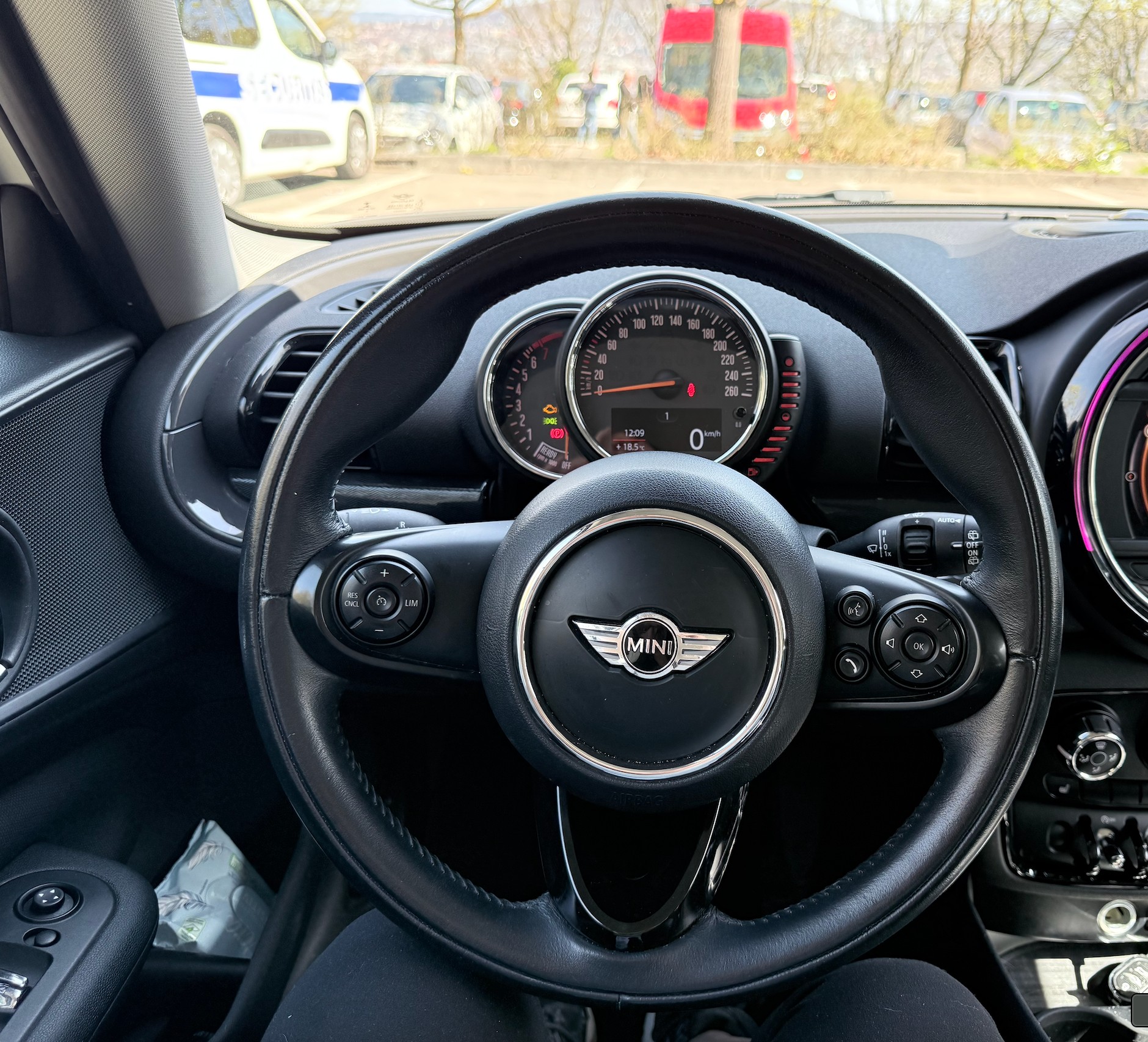 MINI Clubman One-image-3