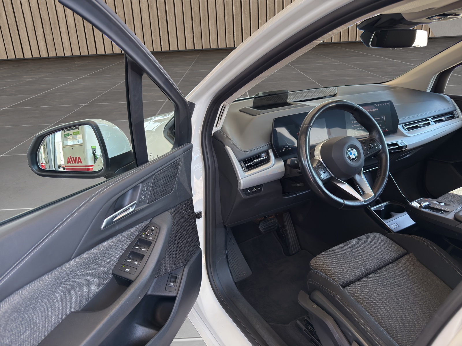 BMW 223d Active Tourer xDrive Luxury line DKG-image-6