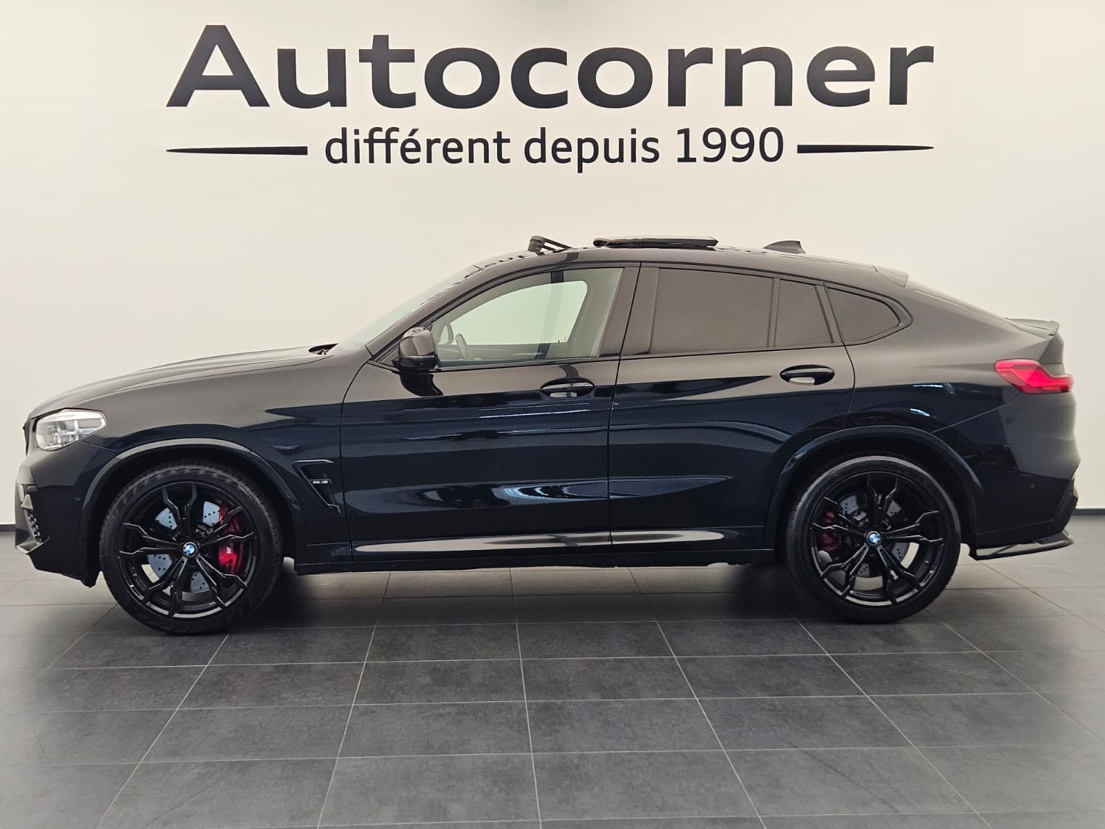 BMW X4M M Competition Steptronic-showroom-element-1