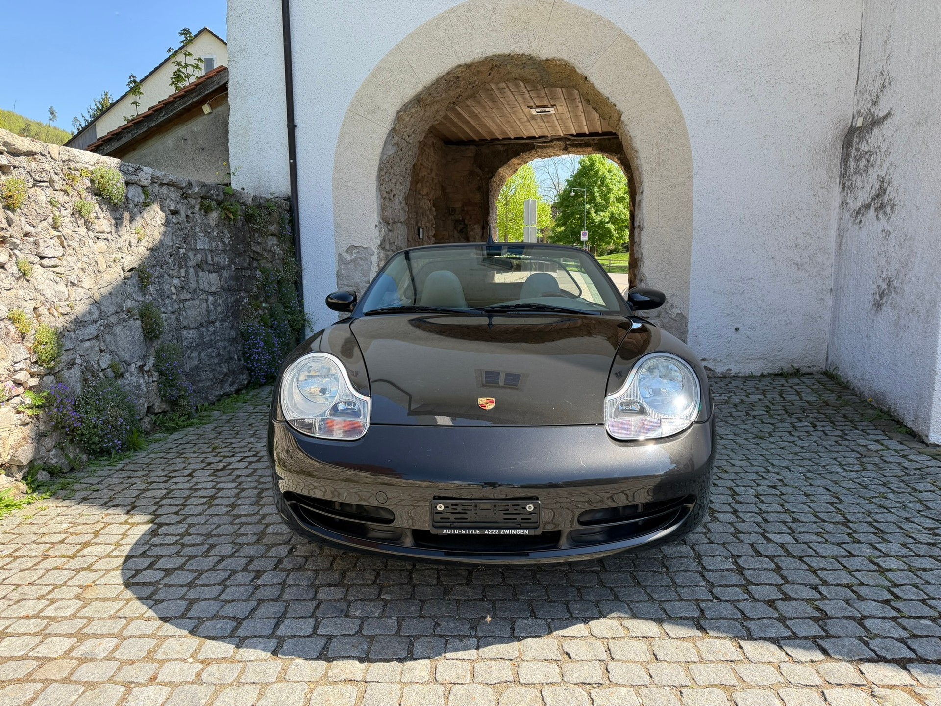 PORSCHE 911 Carrera Cabrio-image-1