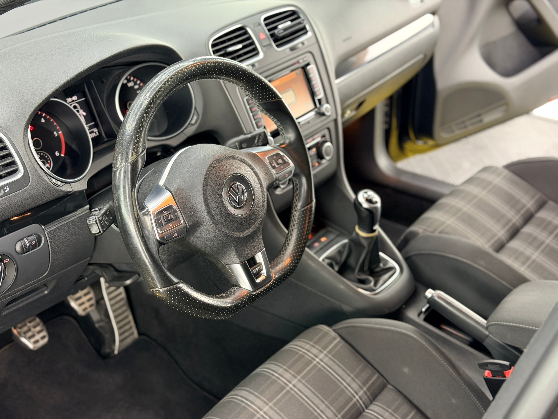 VW Golf 2.0 TDI GT-image-6