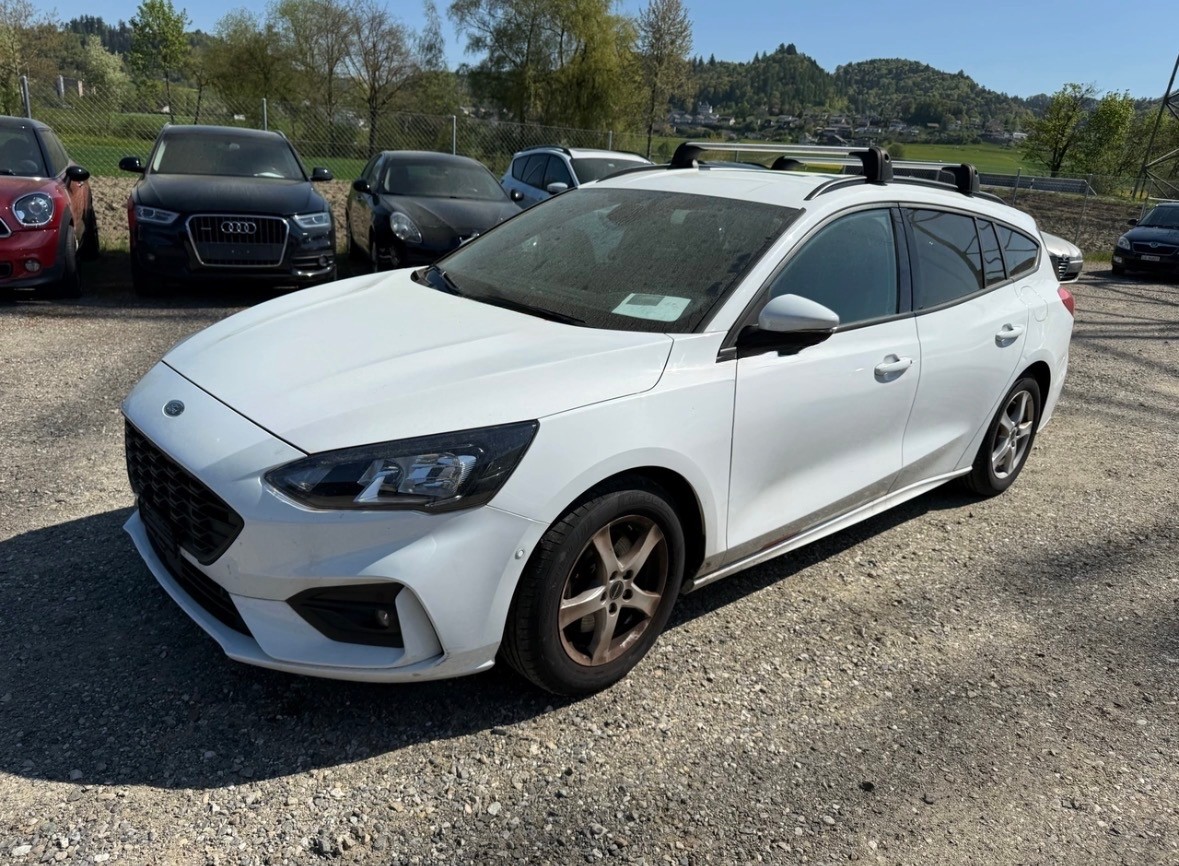 FORD Focus 1.0 SCTi ST Line Automatic-image-1