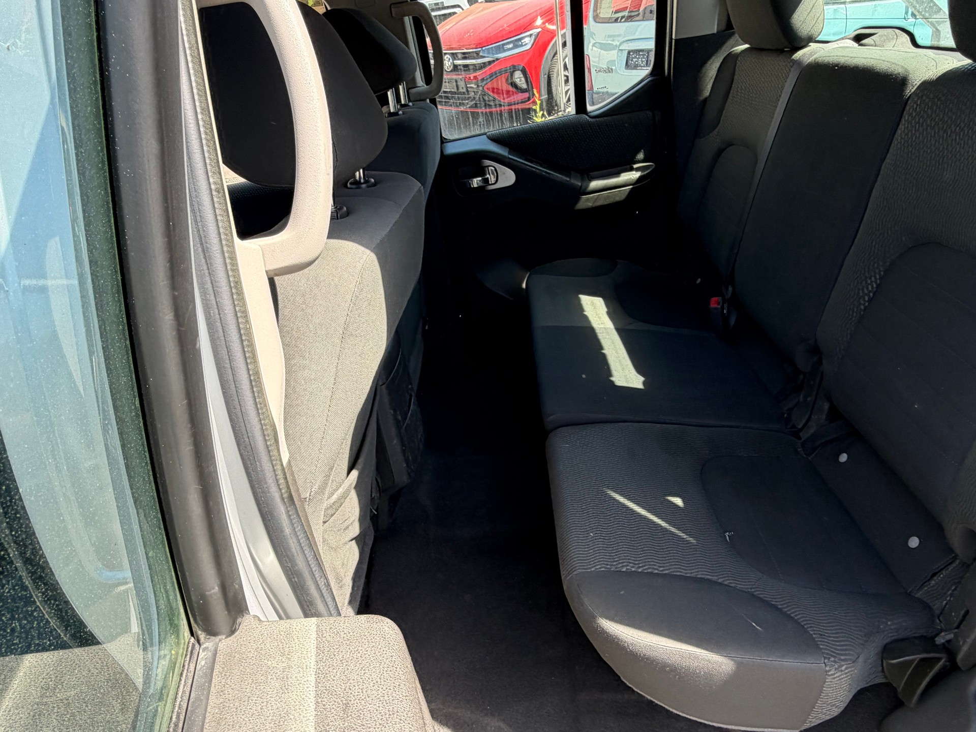 NISSAN Navara Double Cab SE 2.5 dCi 4WD-image-14