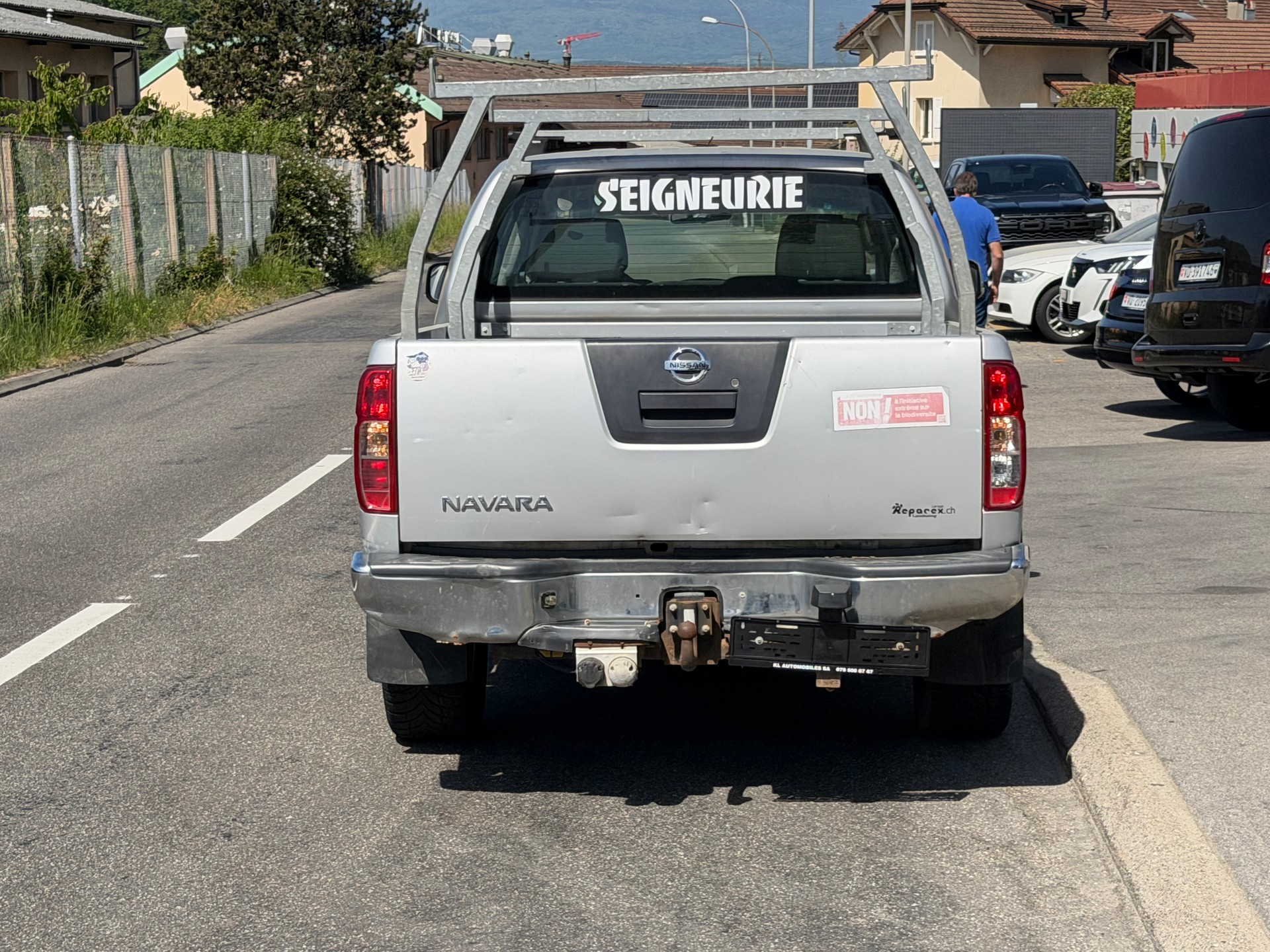 NISSAN Navara Double Cab SE 2.5 dCi 4WD-image-7