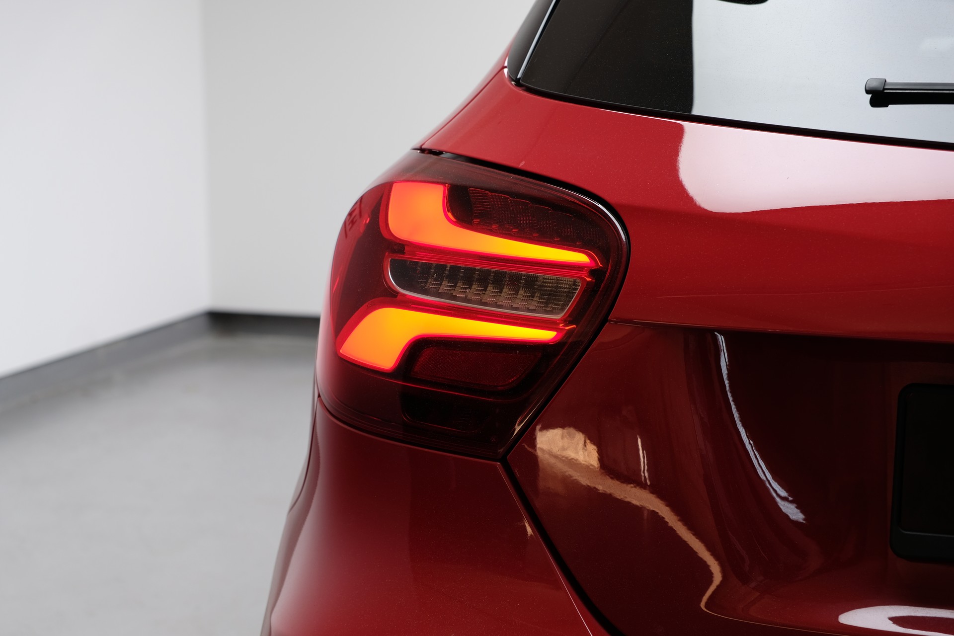 MERCEDES-BENZ A 250 Sport 4Matic 7G-DCT-image-6