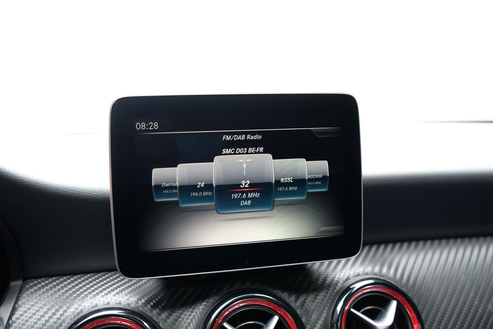 MERCEDES-BENZ A 250 Sport 4Matic 7G-DCT-image-23