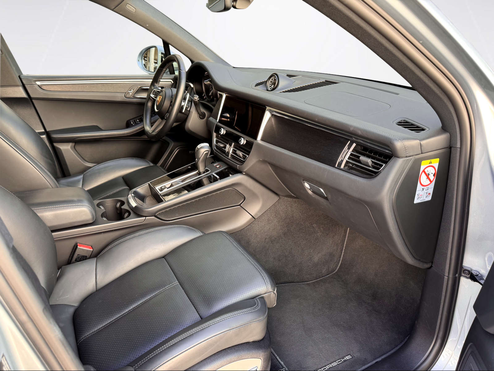 PORSCHE Macan GTS PDK-image-8