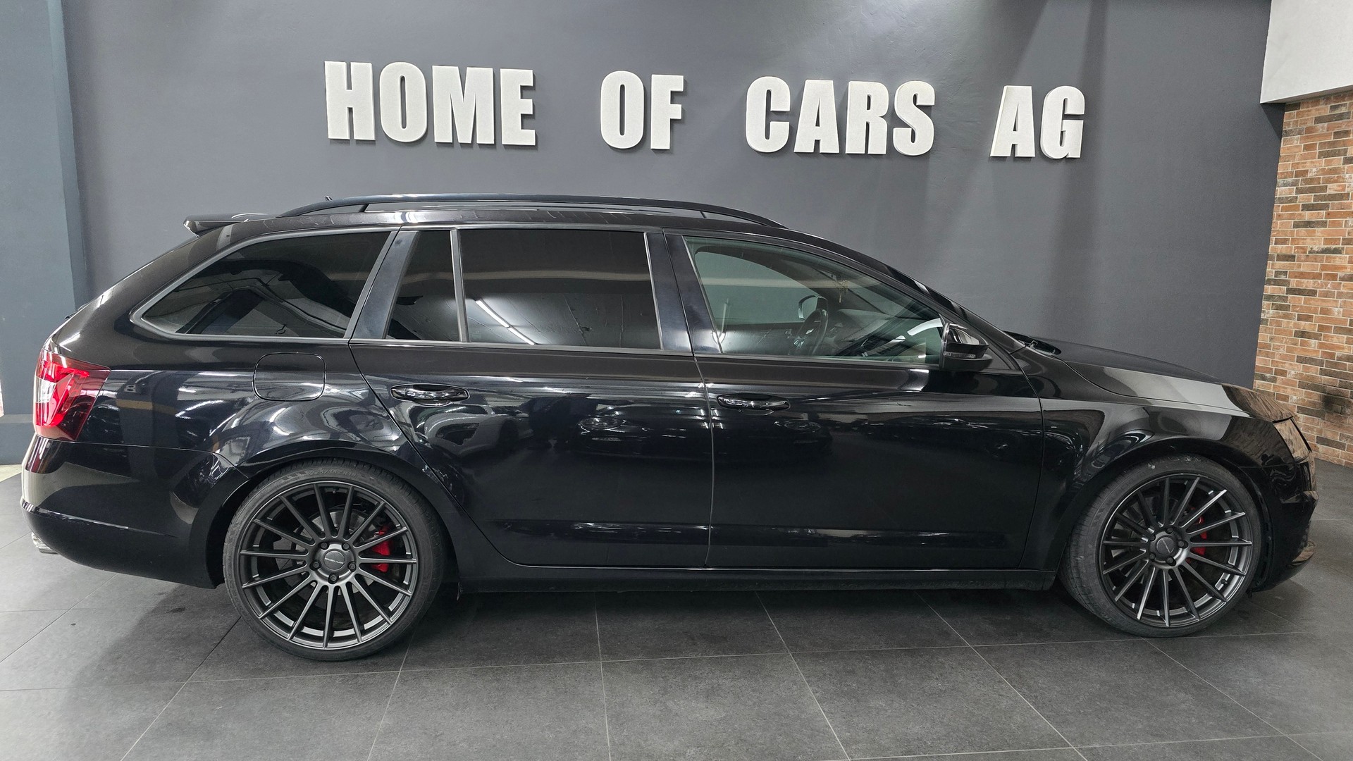 SKODA Octavia Combi 2.0 TDI RS 4x4 DSG-image-10