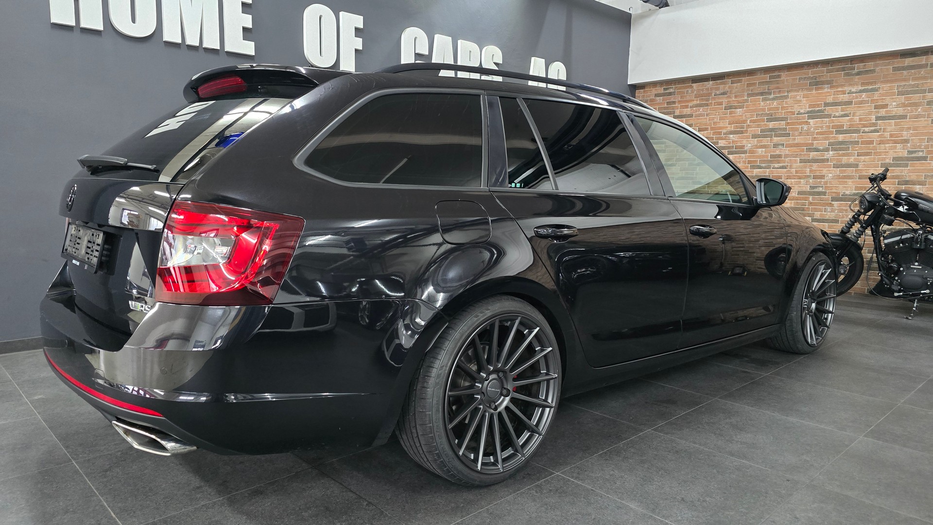 SKODA Octavia Combi 2.0 TDI RS 4x4 DSG-image-8