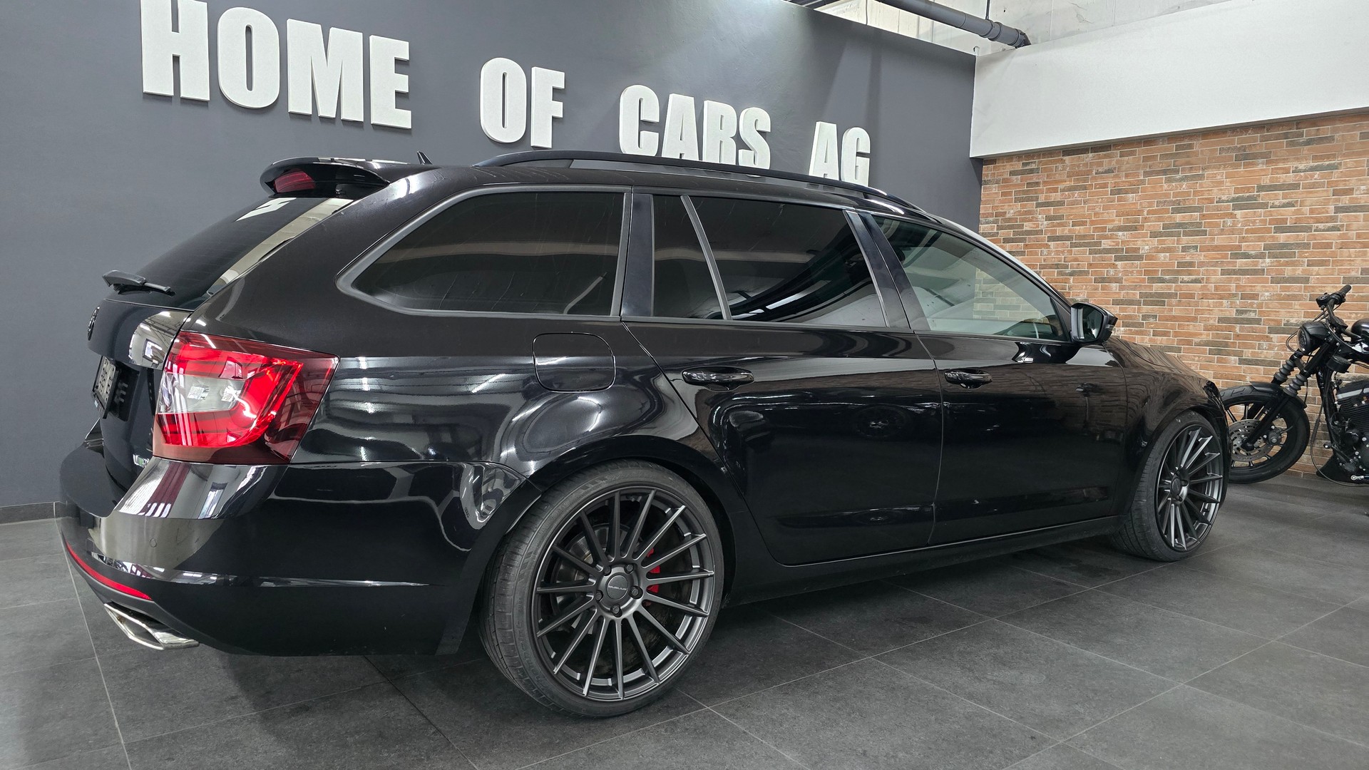 SKODA Octavia Combi 2.0 TDI RS 4x4 DSG-image-9