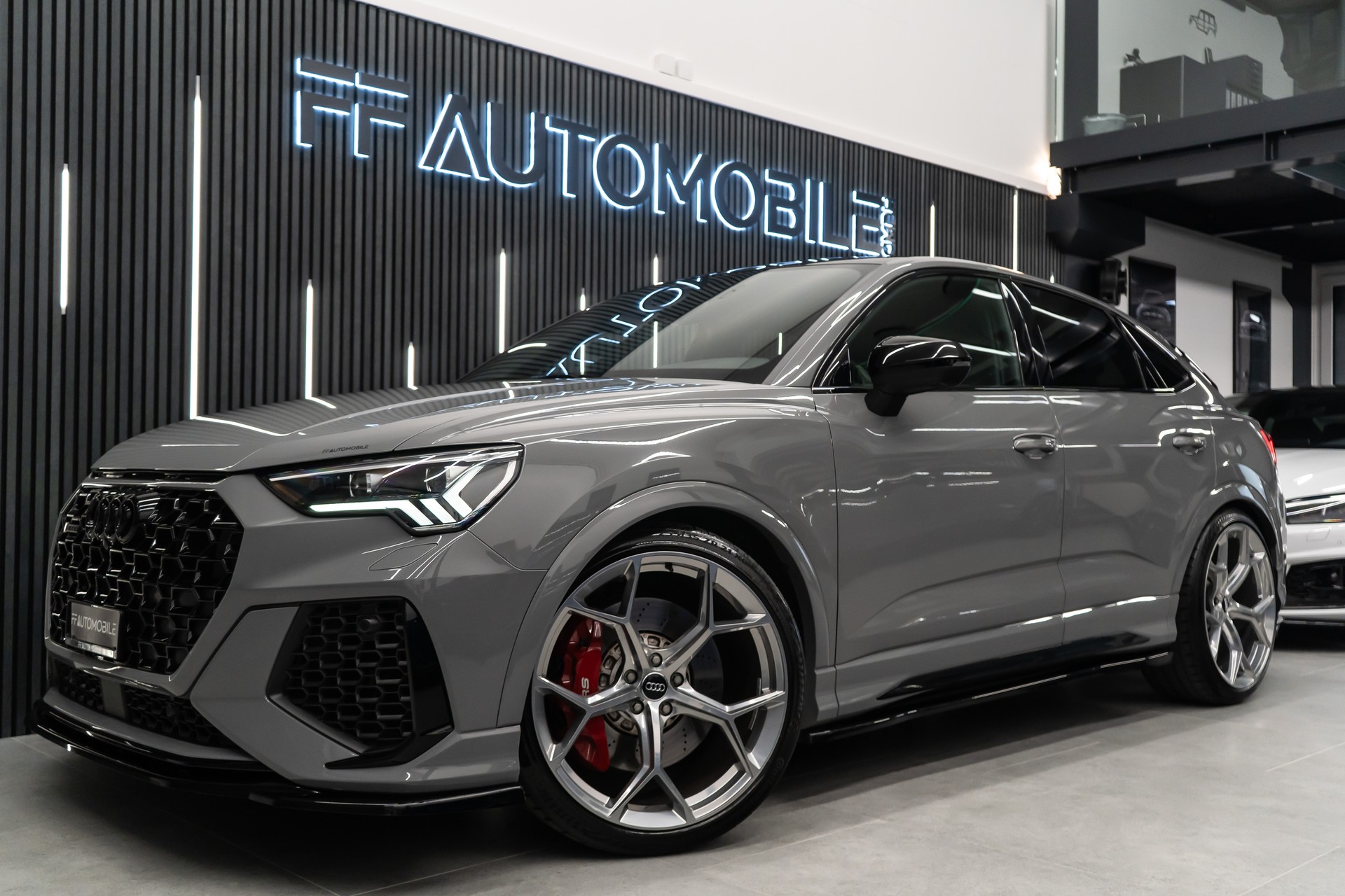 AUDI RS Q3 SPORTBACK QUATRO S TRONIC / NARDOGRAU / CH-FZ