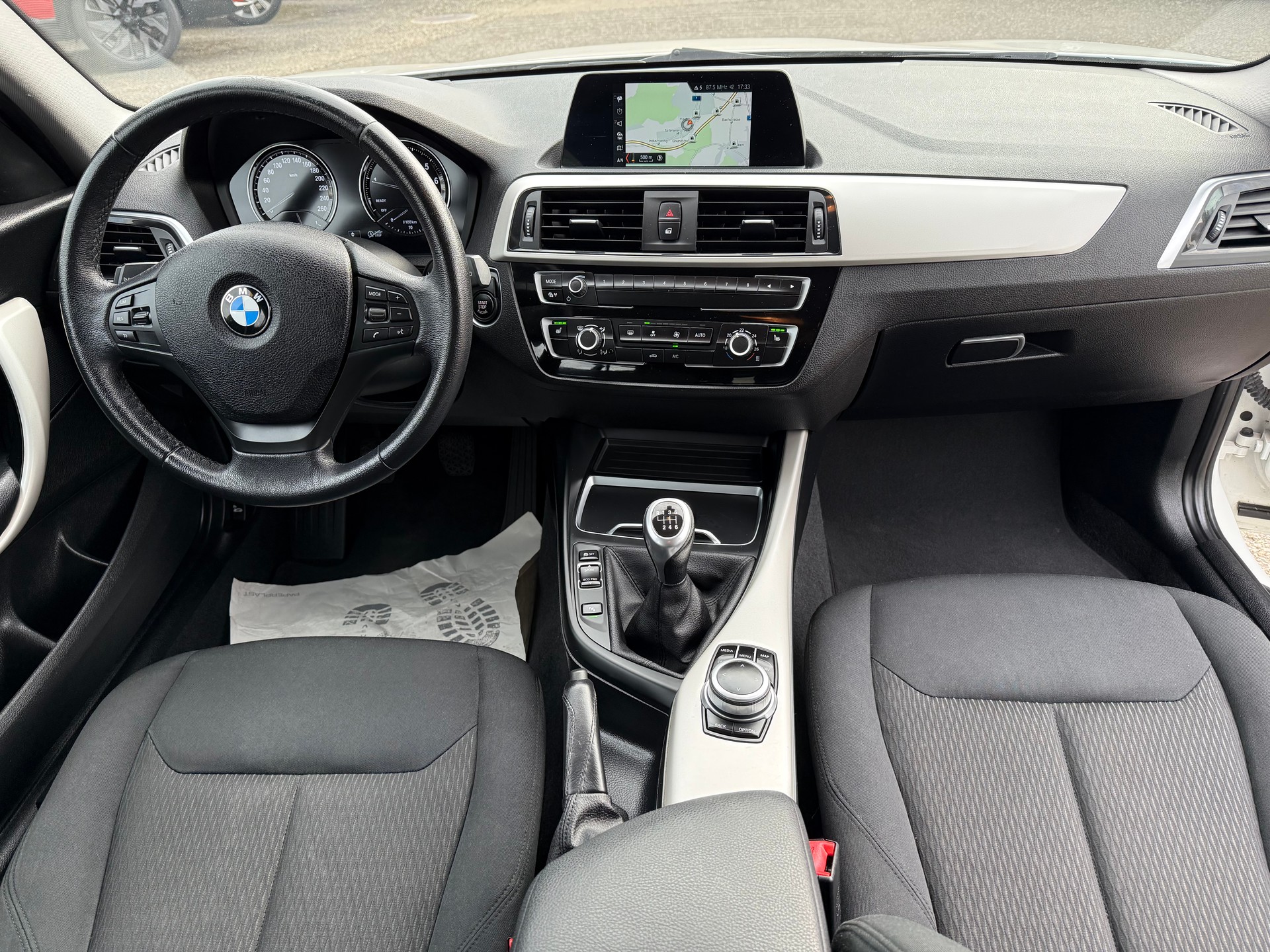 BMW 116i Business-image-8