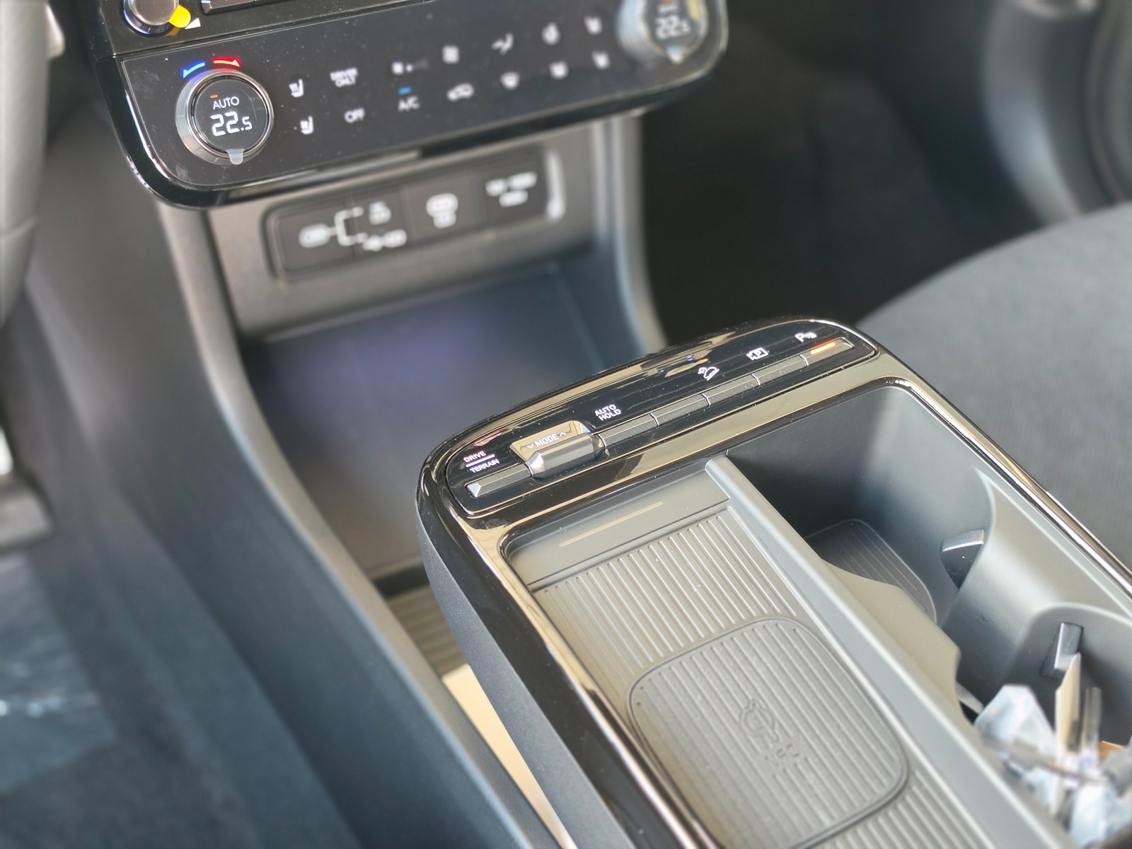 Hyundai Tucson 1.6 HEV N-Line 4WD — photo 8