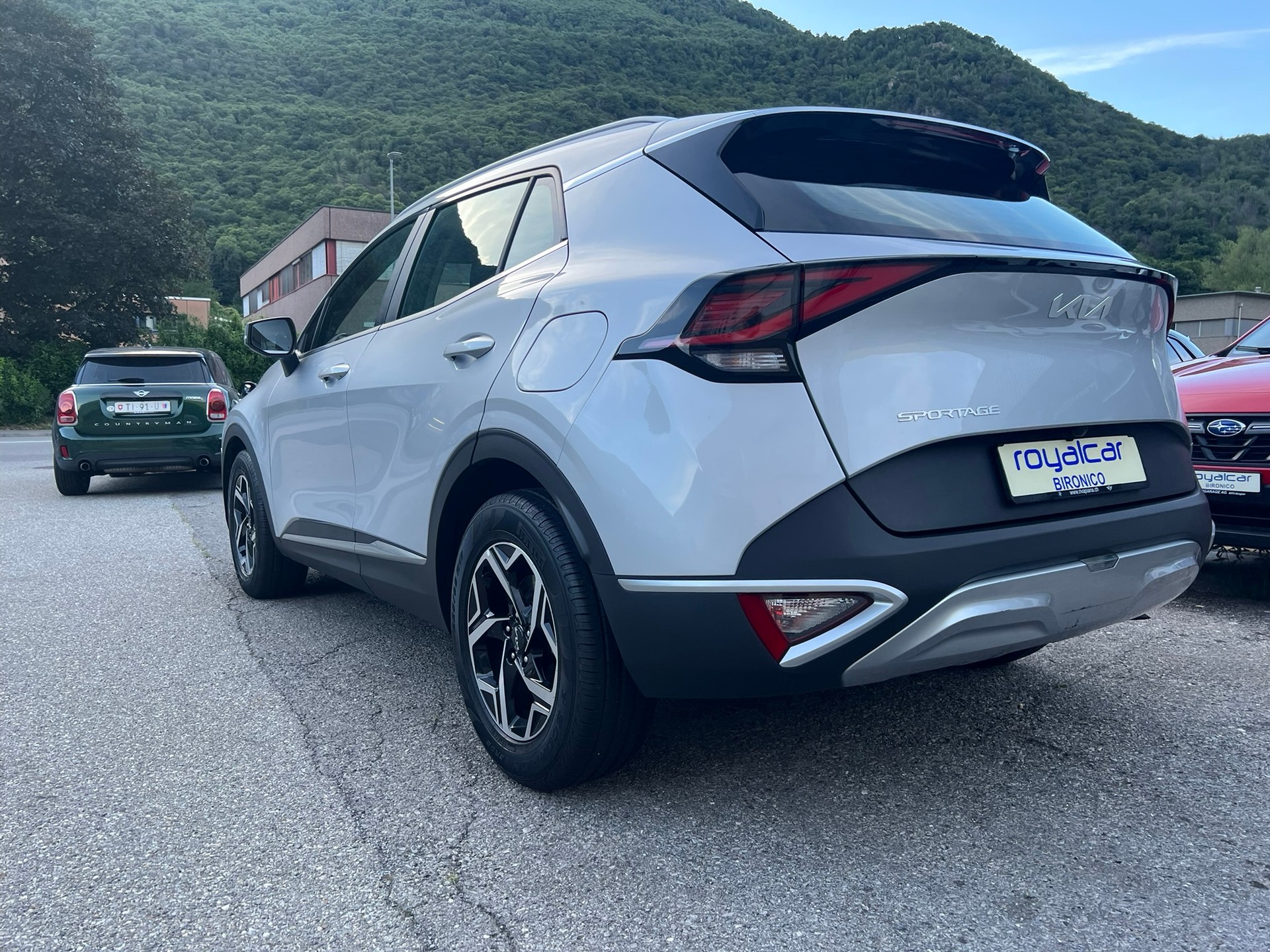 KIA SPORTAGE-image-5