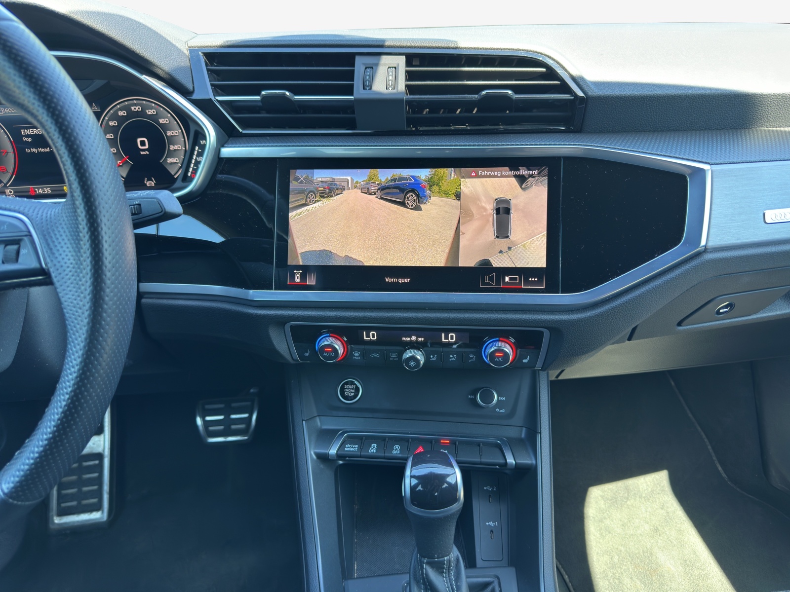 AUDI Q3 35 TFSI S line Attraction S-tronic-image-10