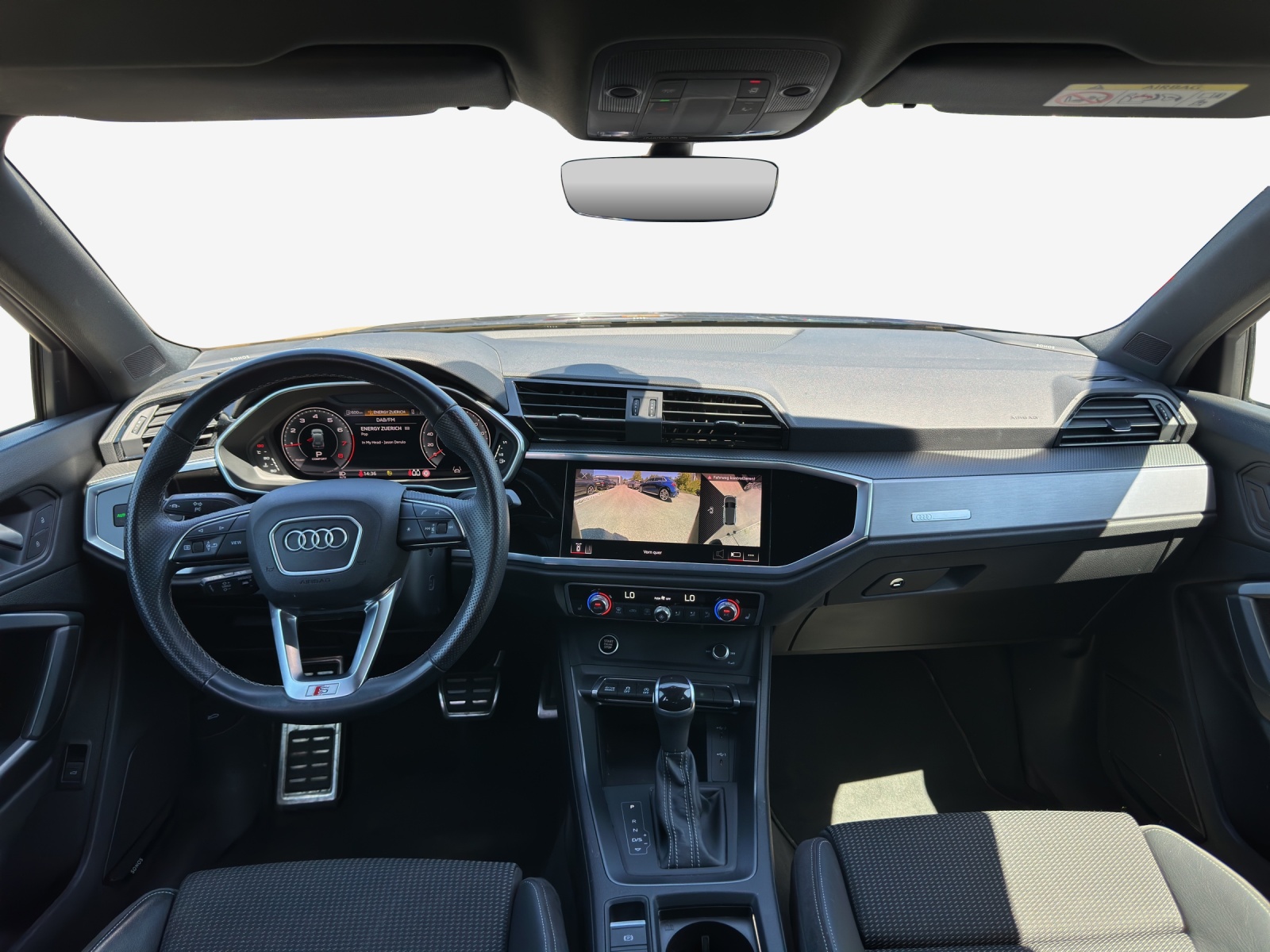 AUDI Q3 35 TFSI S line Attraction S-tronic-image-8